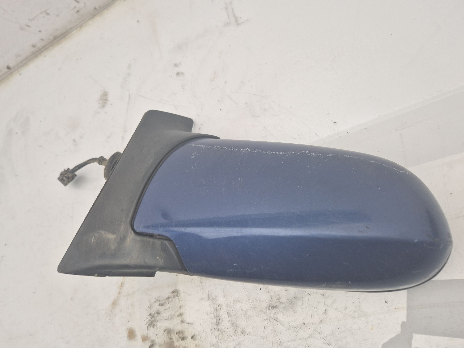 PILOTO TRASERO IZQUIERDO OPEL ZAFIRA 