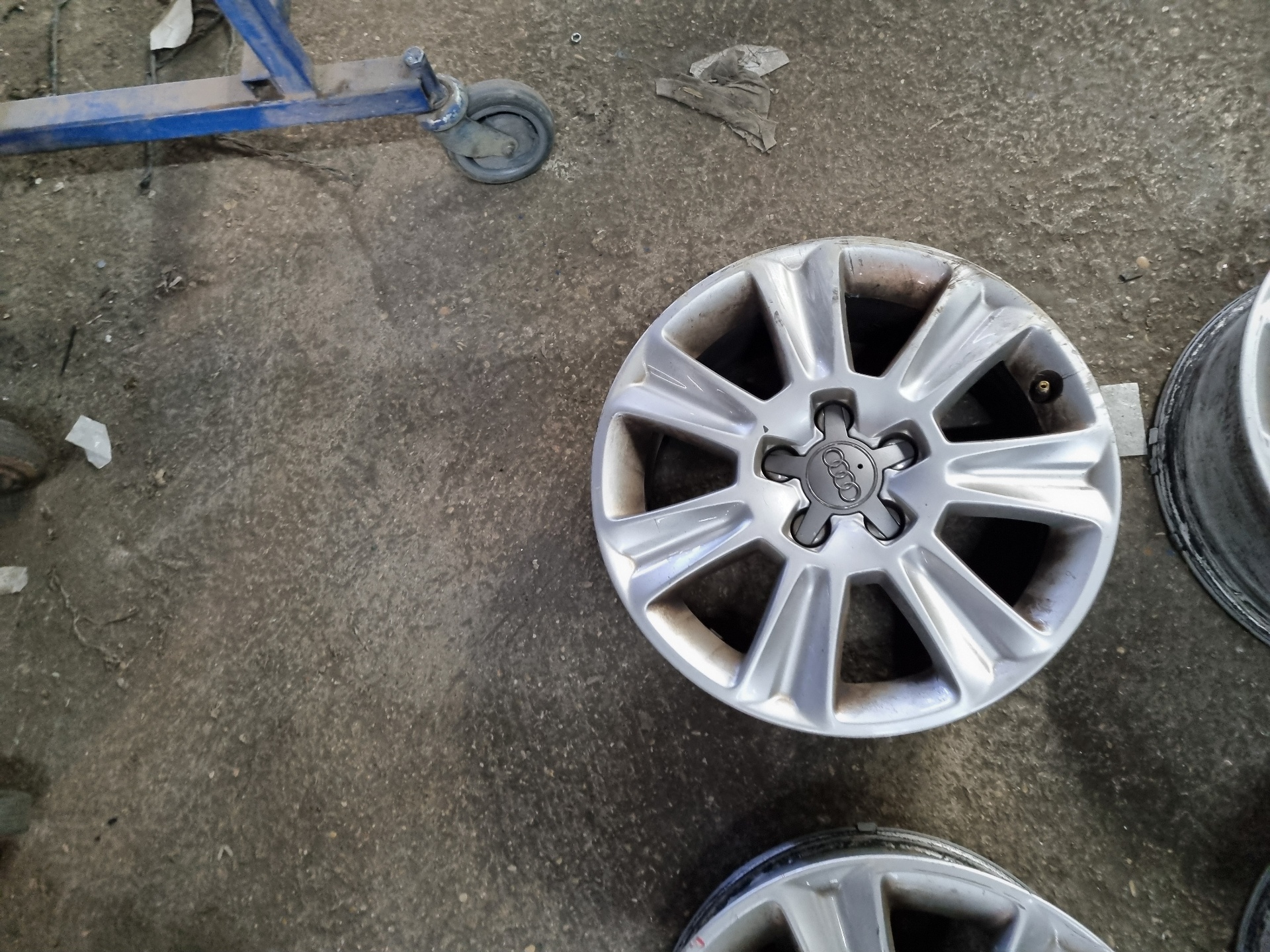 JUEGO LLANTAS AUDI A1 CAYC
