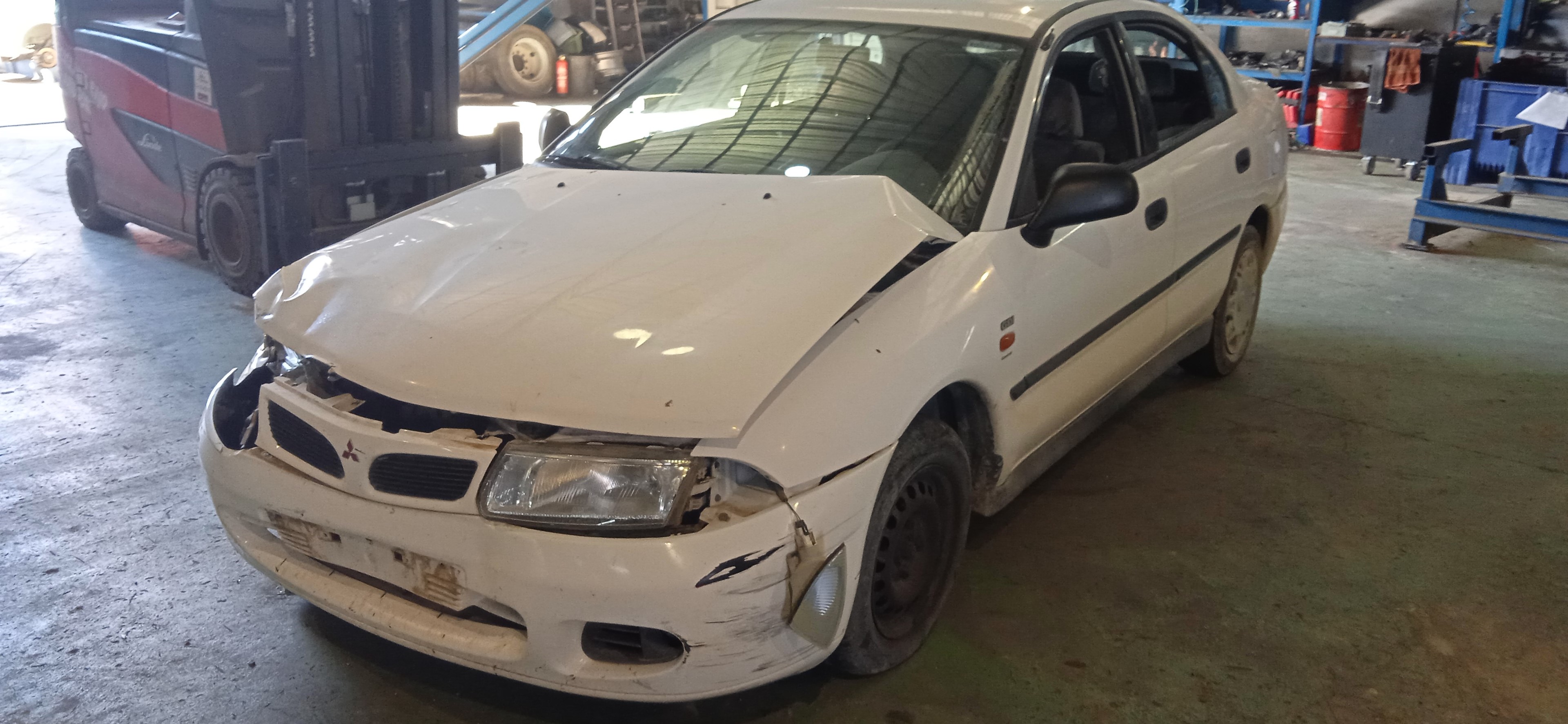 RETROVISOR IZQUIERDO MITSUBISHI CARISMA G4396