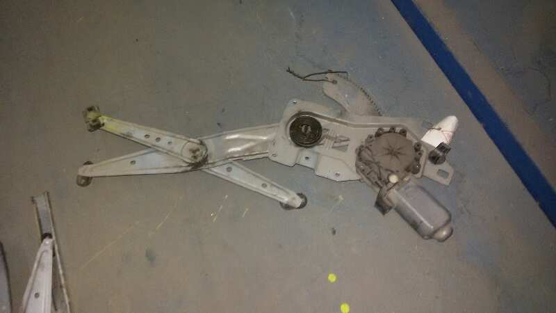 ELEVALUNAS DELANTERO DERECHO RENAULT LAGUNA F3R 722