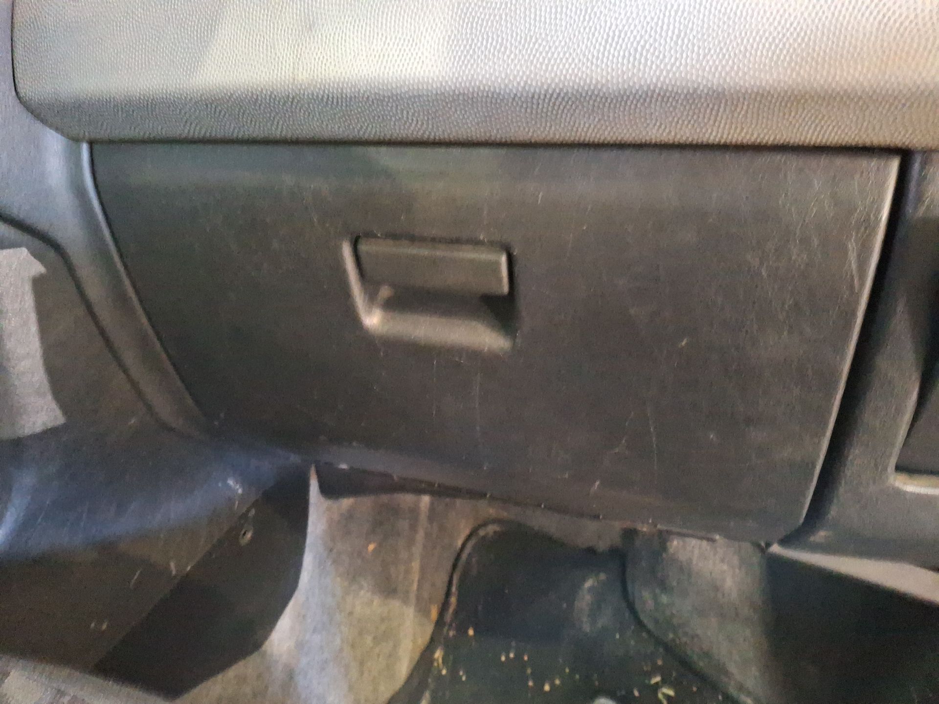 GUANTERA MITSUBISHI MONTERO 