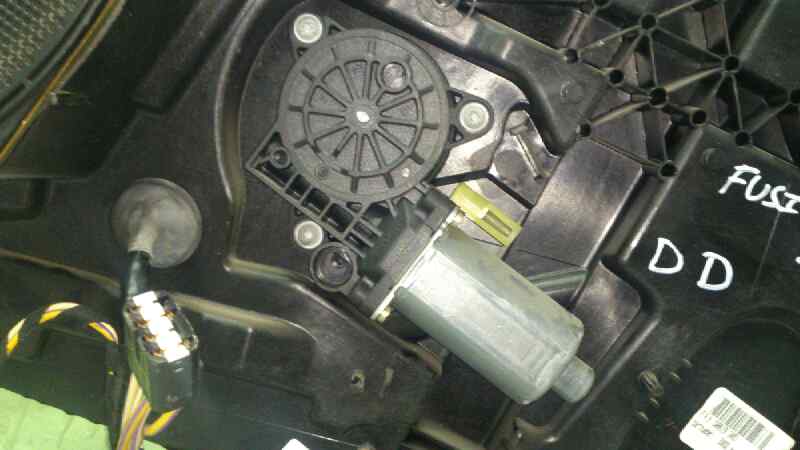 ELEVALUNAS DELANTERO DERECHO FORD FUSION F6JA