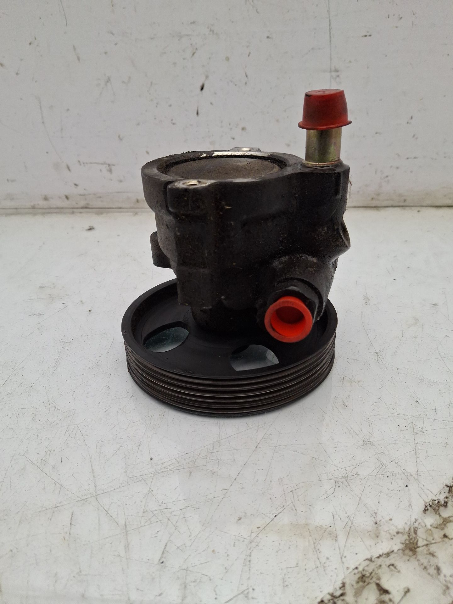 BOMBA DIRECCION RENAULT LAGUNA 