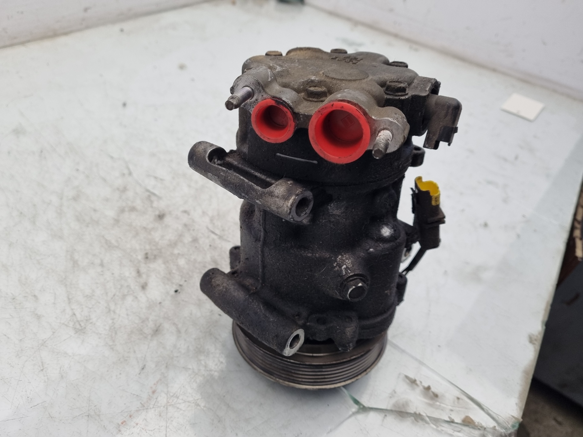 COMPRESOR AIRE ACONDICIONADO PEUGEOT 207/207+ 5FW