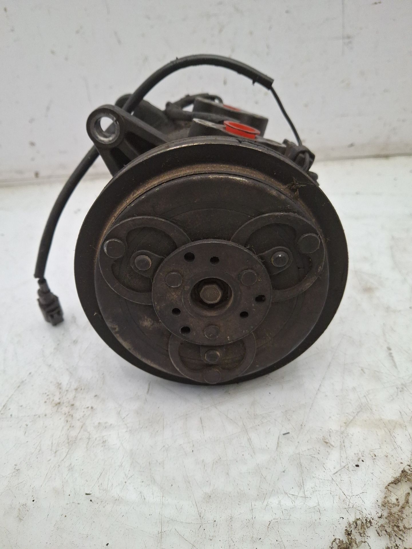 COMPRESOR AIRE ACONDICIONADO NISSAN TERRANO 