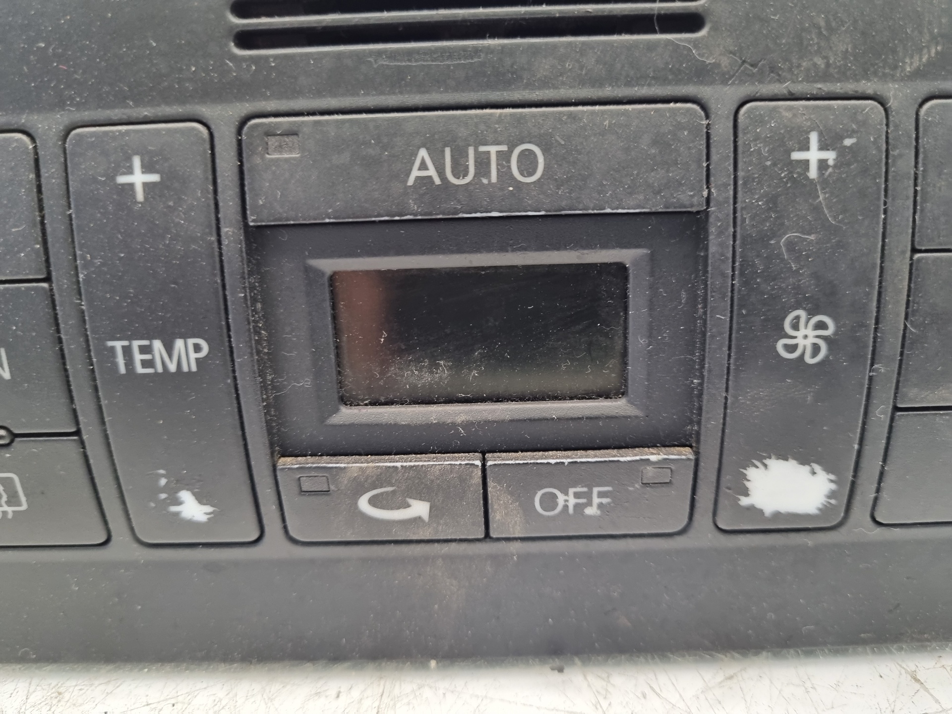 MANDO CALEFACCION / AIRE ACONDICIONADO AUDI A3 ATD