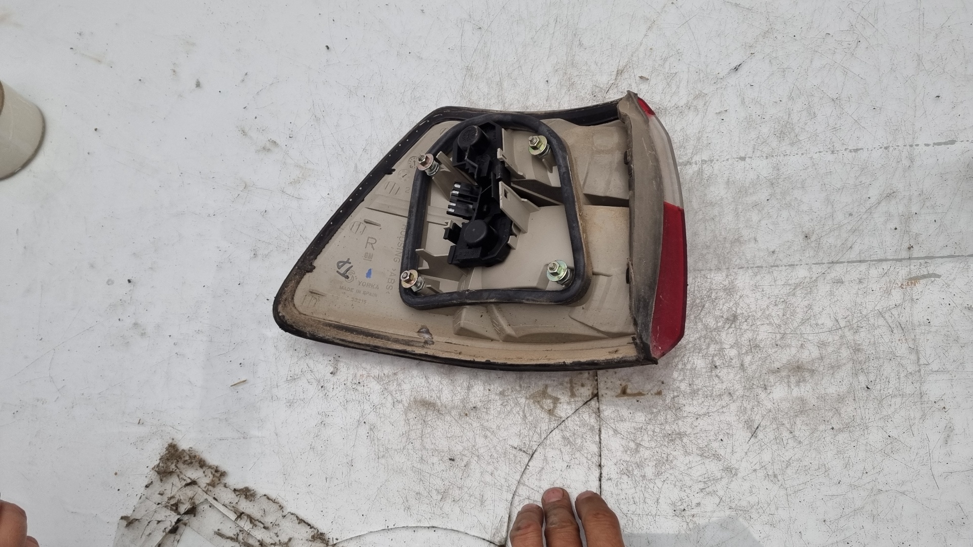 PILOTO TRASERO DERECHO OPEL OMEGA X25DT