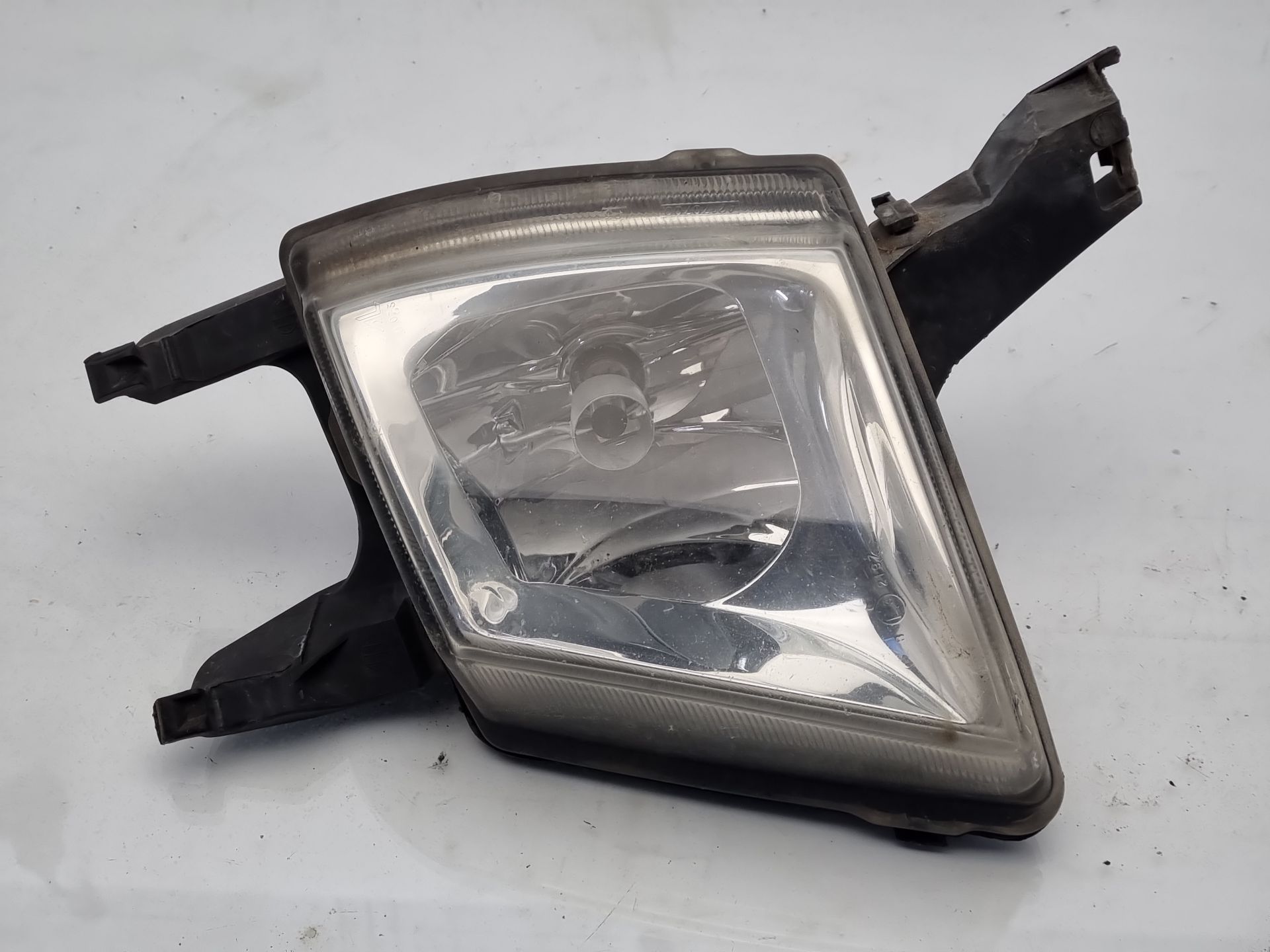 FARO ANTINIEBLA IZQUIERDO PEUGEOT 407 