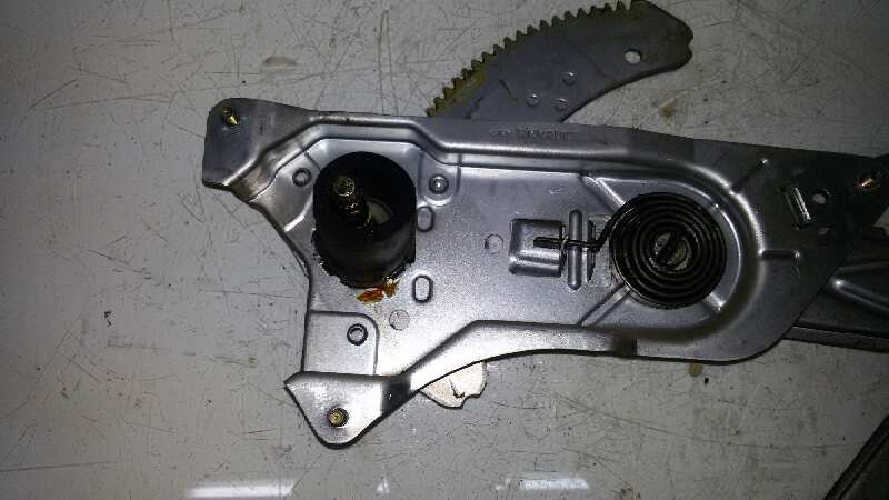 ELEVALUNAS DELANTERO DERECHO RENAULT KANGOO K9K B7