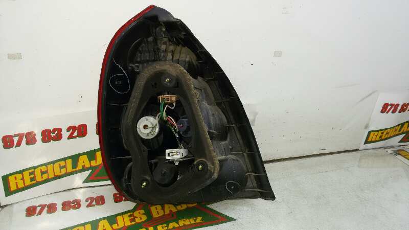 PILOTO TRASERO DERECHO TOYOTA COROLLA 3ZZFE