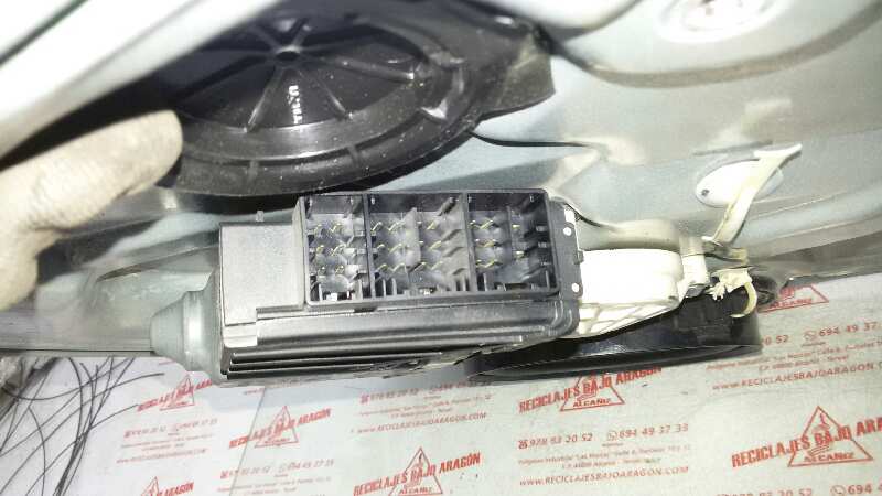 ELEVALUNAS DELANTERO DERECHO SEAT CORDOBA ATD