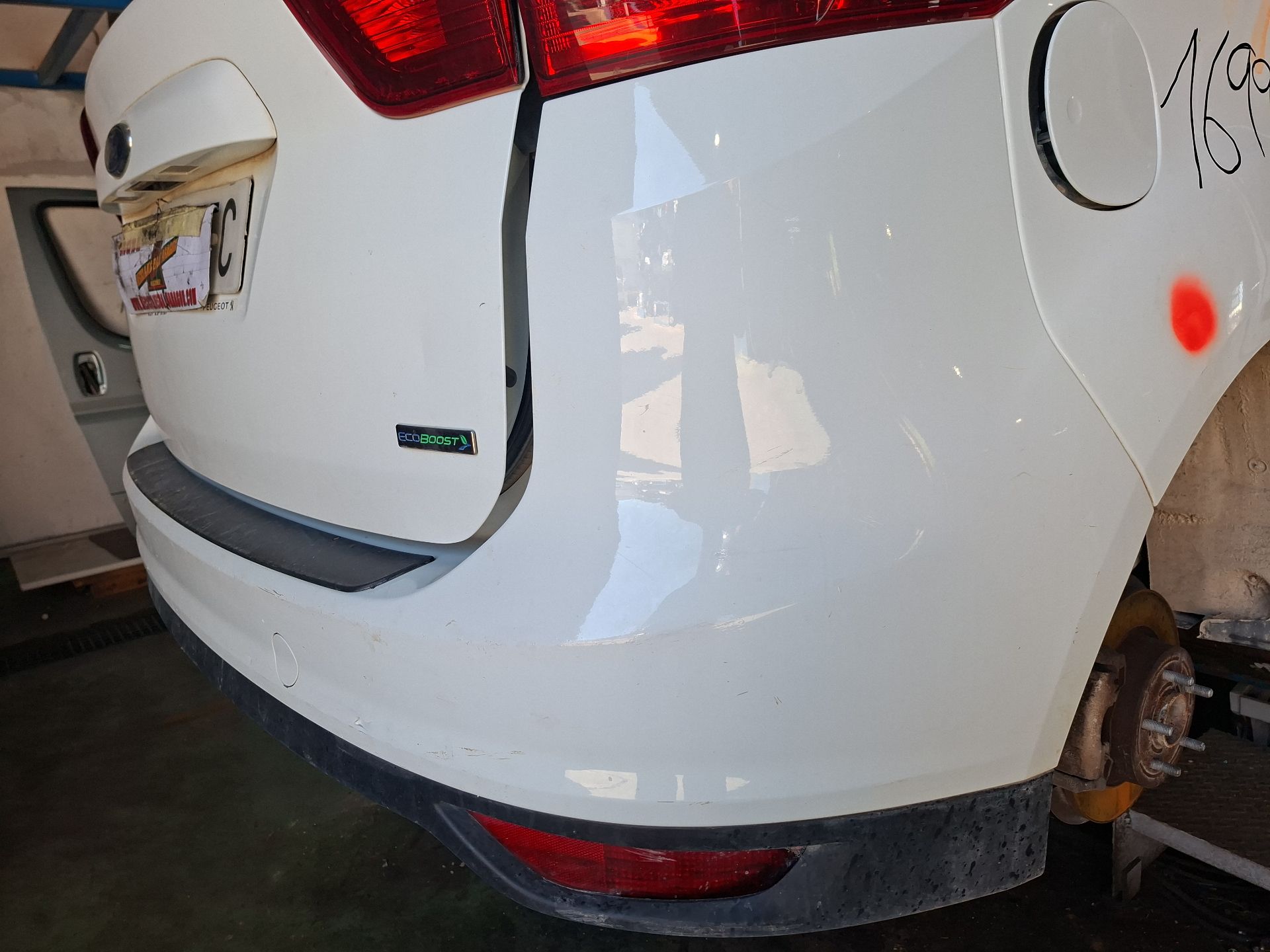 PARAGOLPES TRASERO FORD C-MAX 