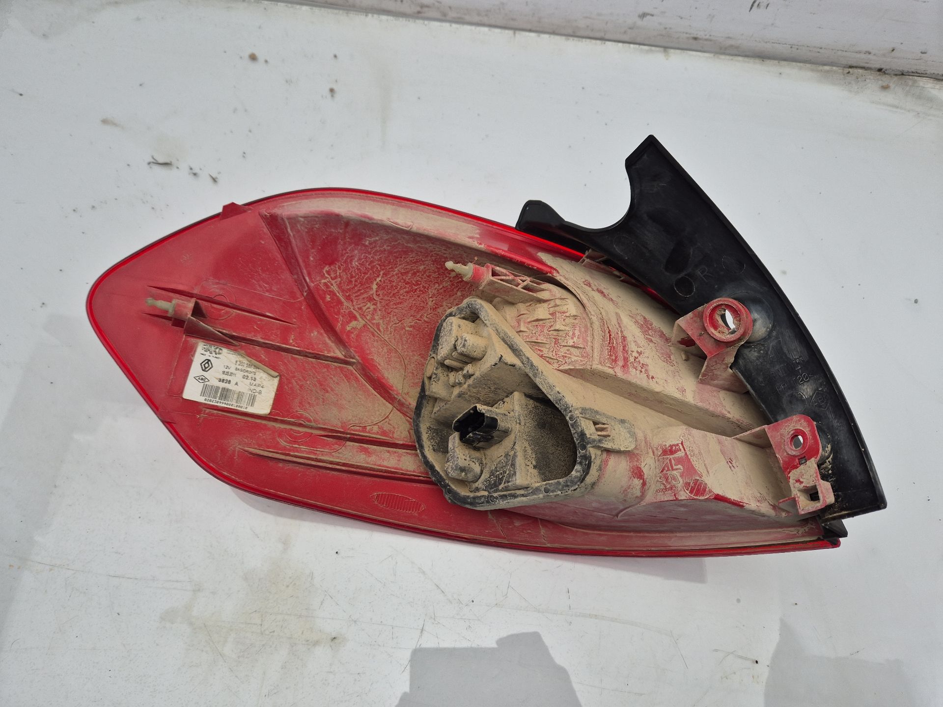 PILOTO TRASERO DERECHO RENAULT CLIO GRANDTOUR 