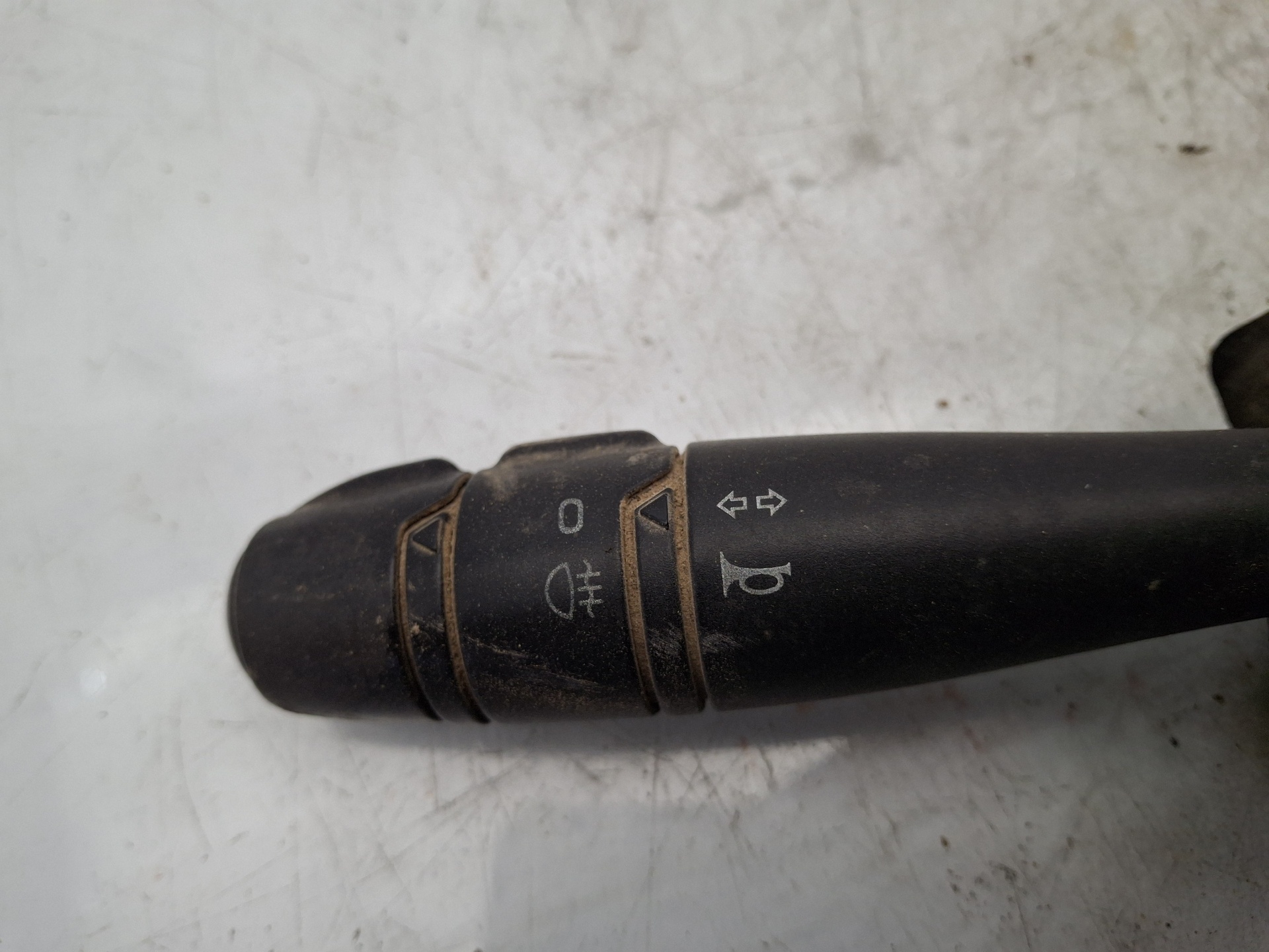 MANDO INTERMITENTES RENAULT TRAFIC J8S