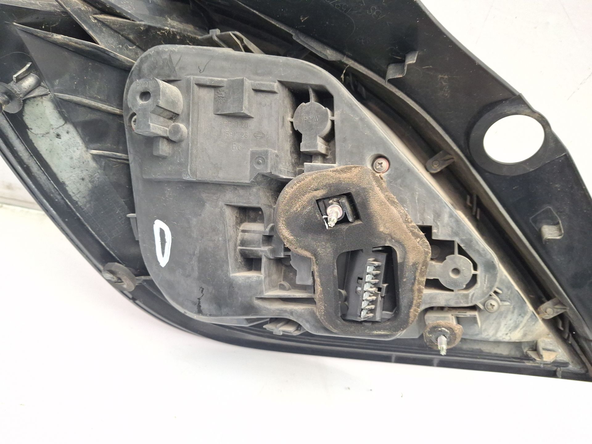 PILOTO TRASERO DERECHO OPEL ASTRA 