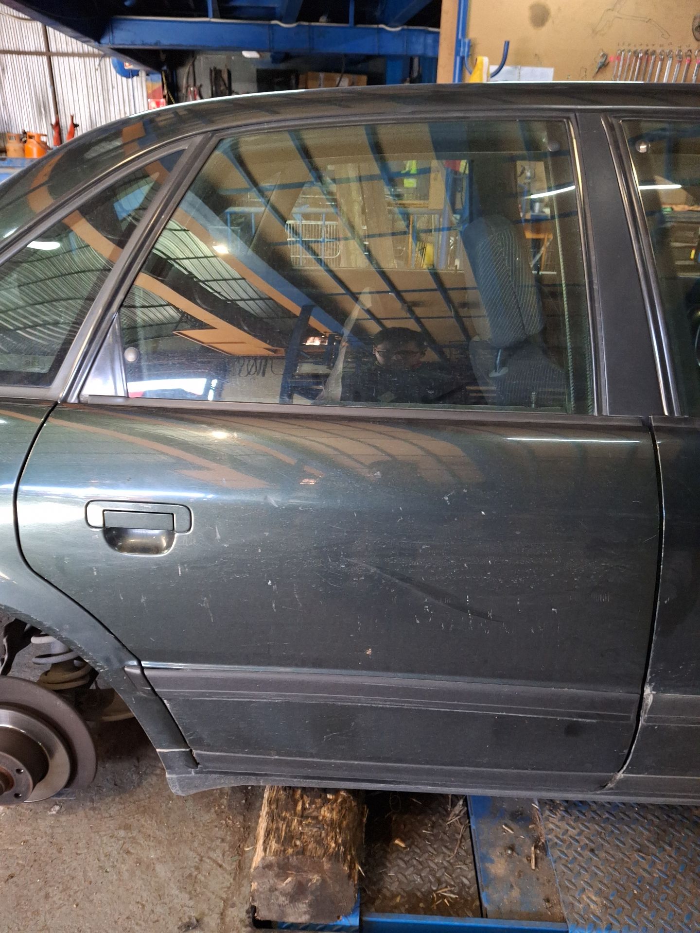  AUDI 100 C4 Sed?n (4A2) 2.3 E