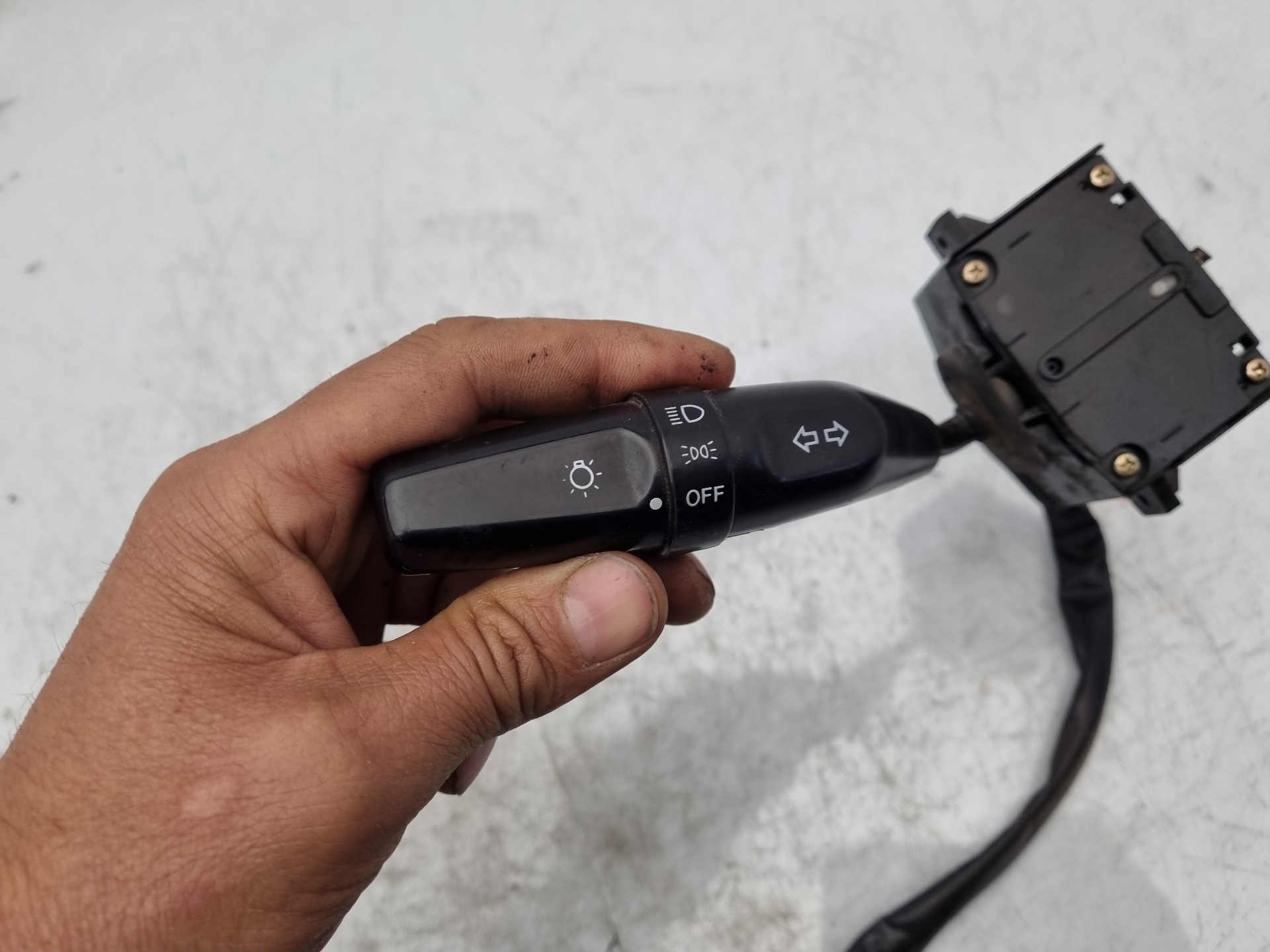 MANDO INTERMITENTES HYUNDAI H-1 D4BF