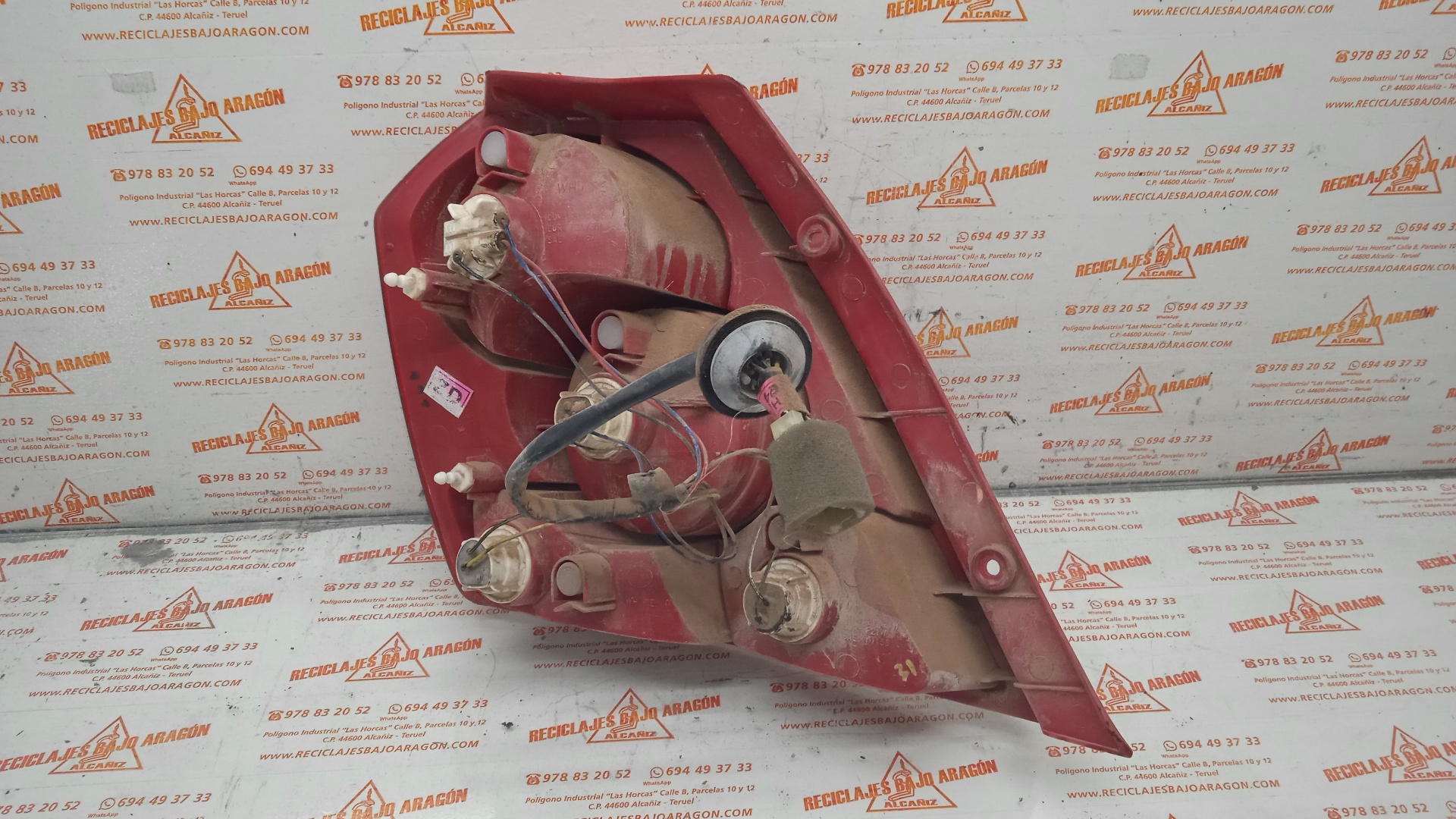 PILOTO TRASERO DERECHO CHEVROLET AVEO F14S3