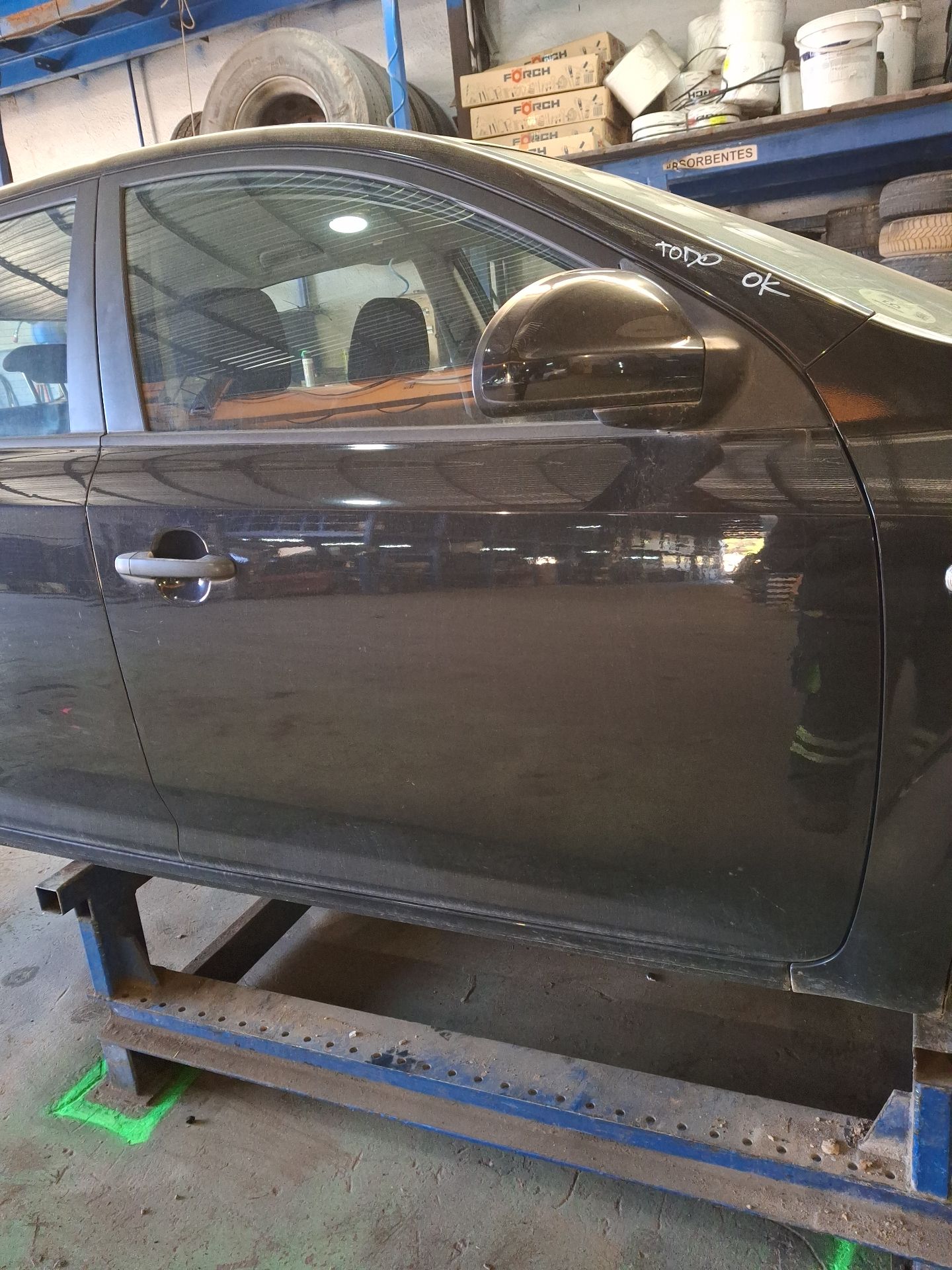 PUERTA DELANTERA DERECHA KIA CEED 