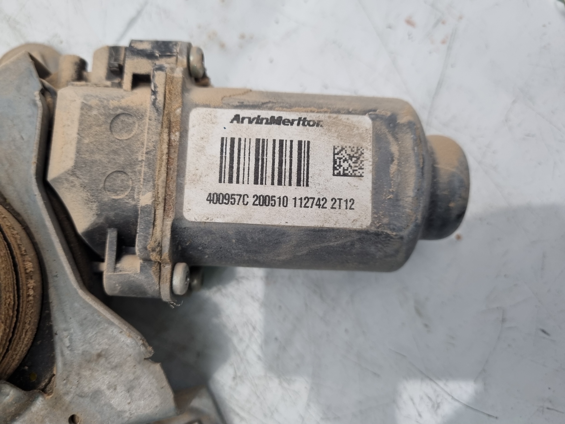 ELEVALUNAS DELANTERO IZQUIERDO RENAULT TWINGO K9K 17