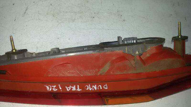 PILOTO TRASERO IZQUIERDO FIAT PUNTO -- ESCOJA --