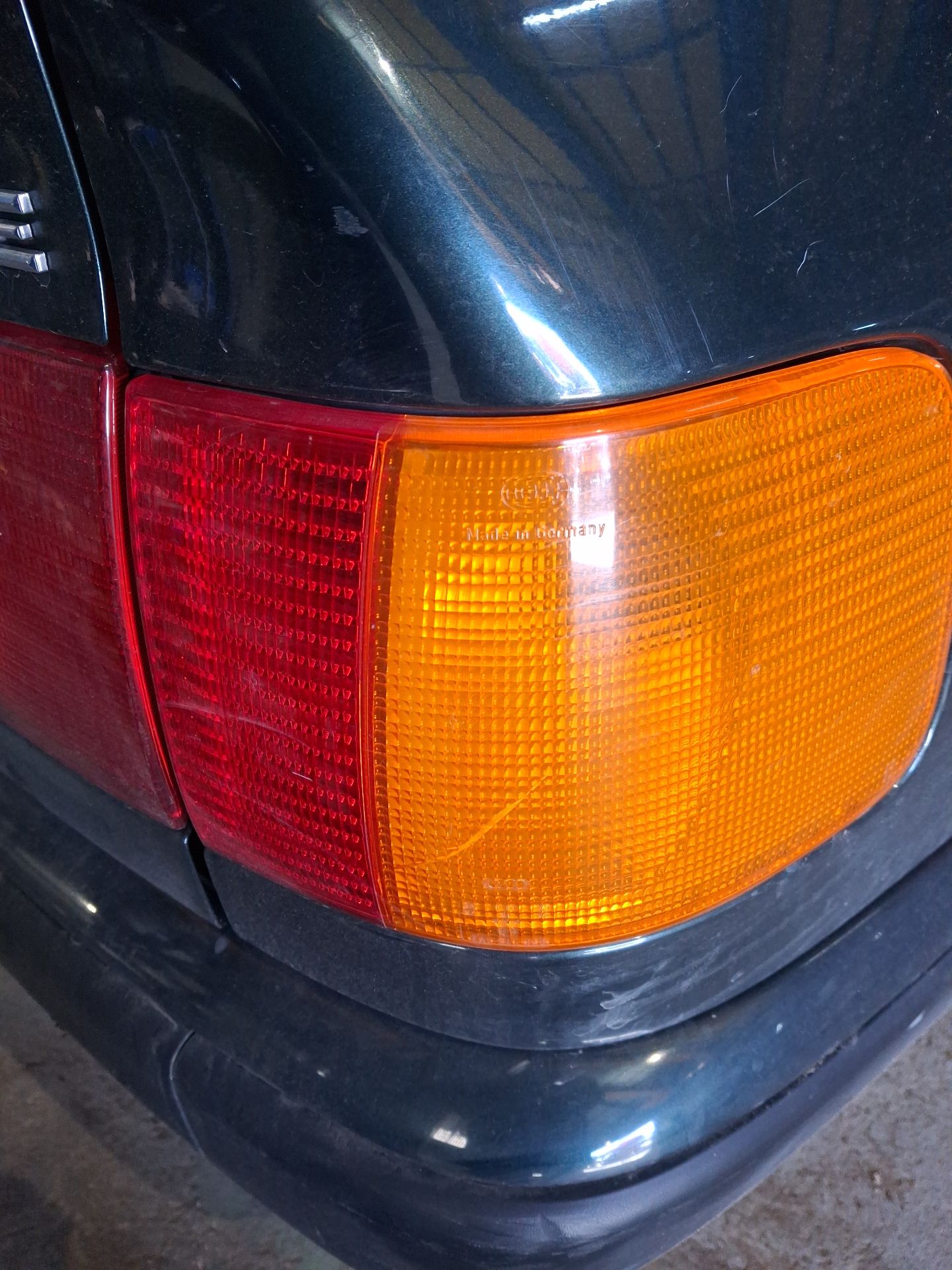  AUDI 100 C4 Sed?n (4A2) 2.3 E