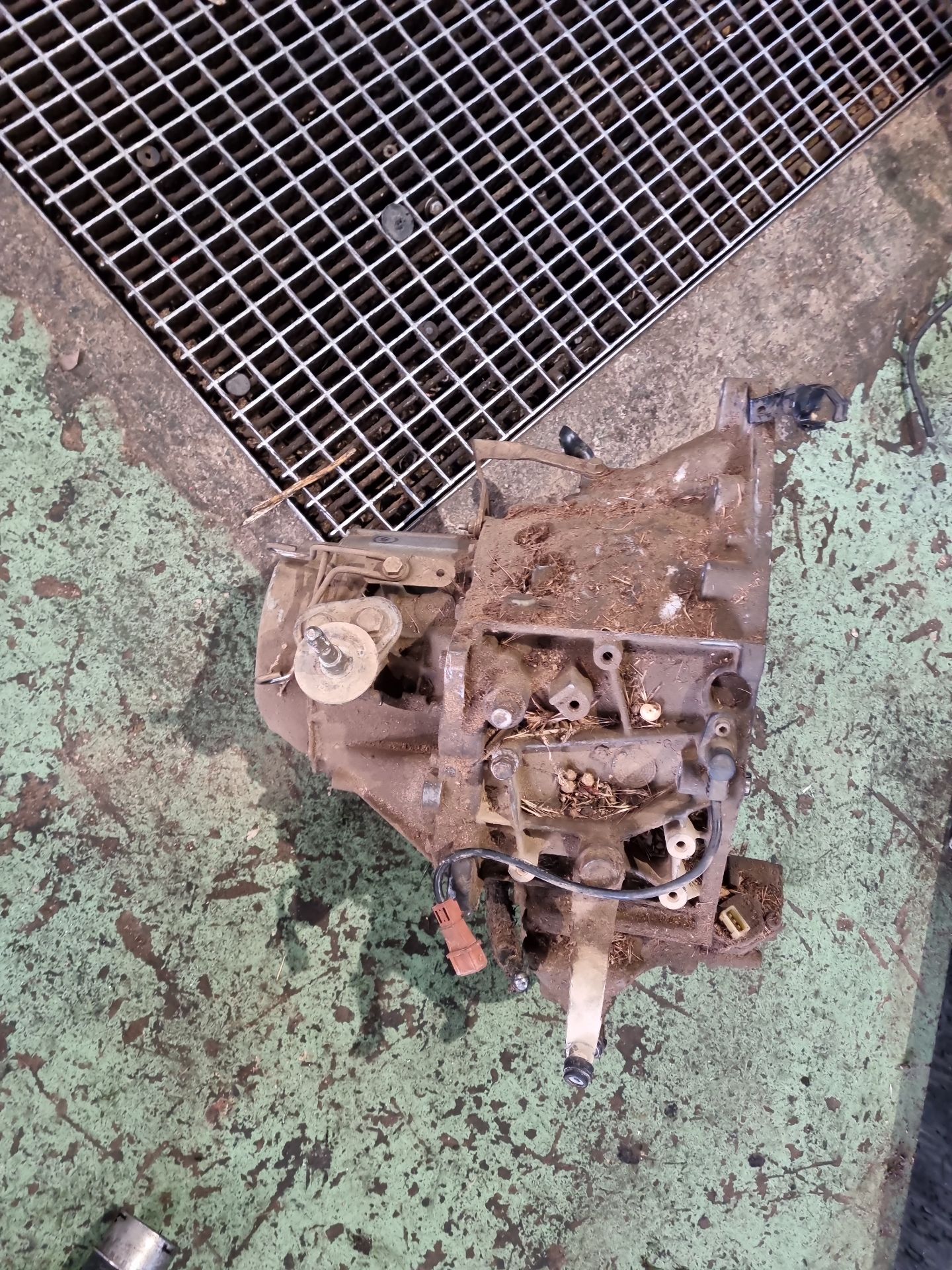 FARO IZQUIERDO PEUGEOT PARTNER 