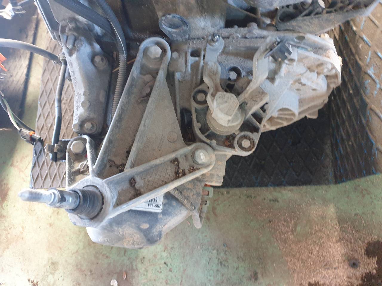 CAJA CAMBIOS RENAULT CLIO K9K T7