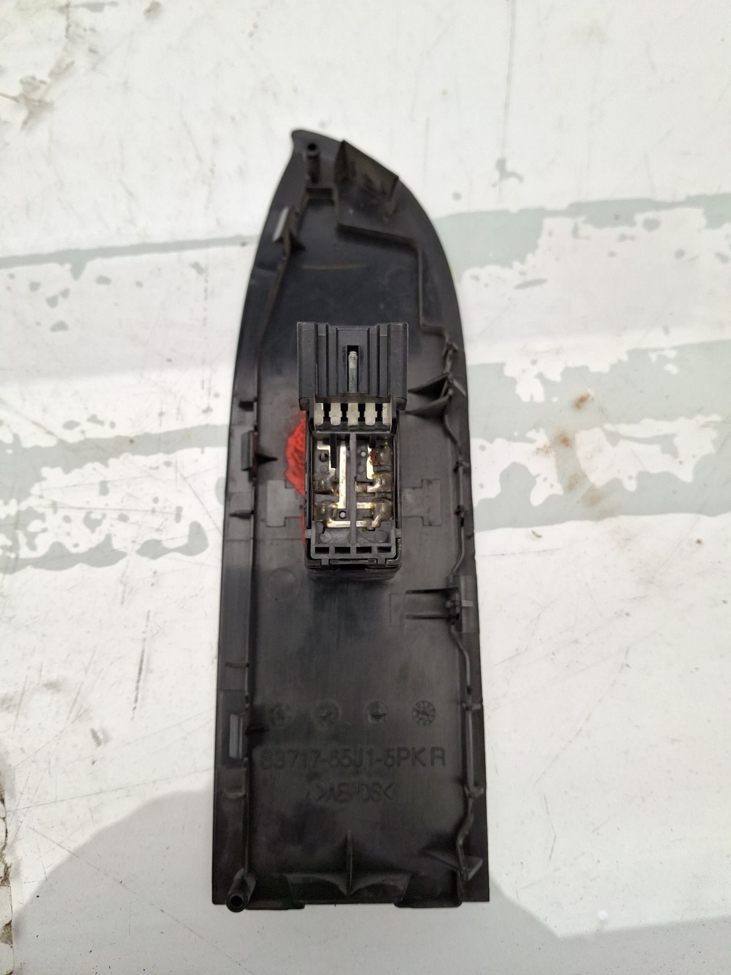 MANDO ELEVALUNAS DELANTERO DERECHO SUZUKI GRAND 