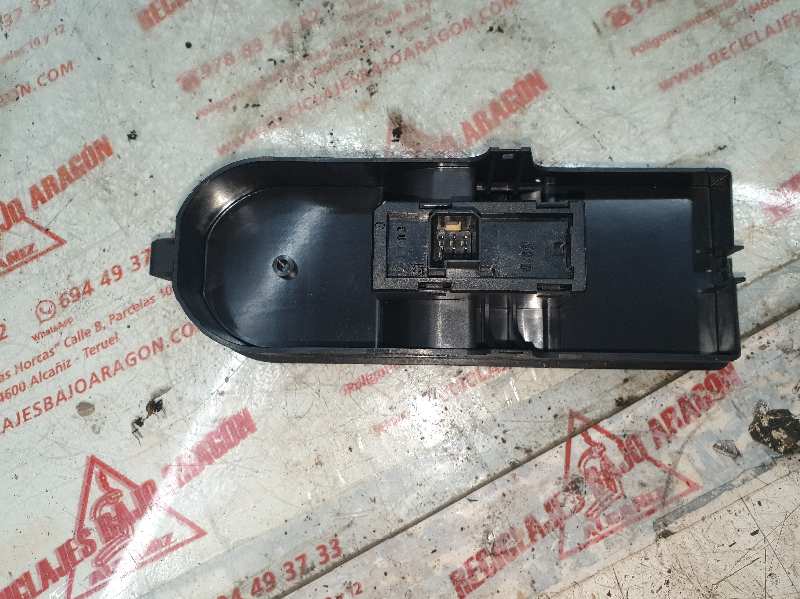 MANDO ELEVALUNAS DELANTERO DERECHO OPEL ASTRA GTC Z19DTJ