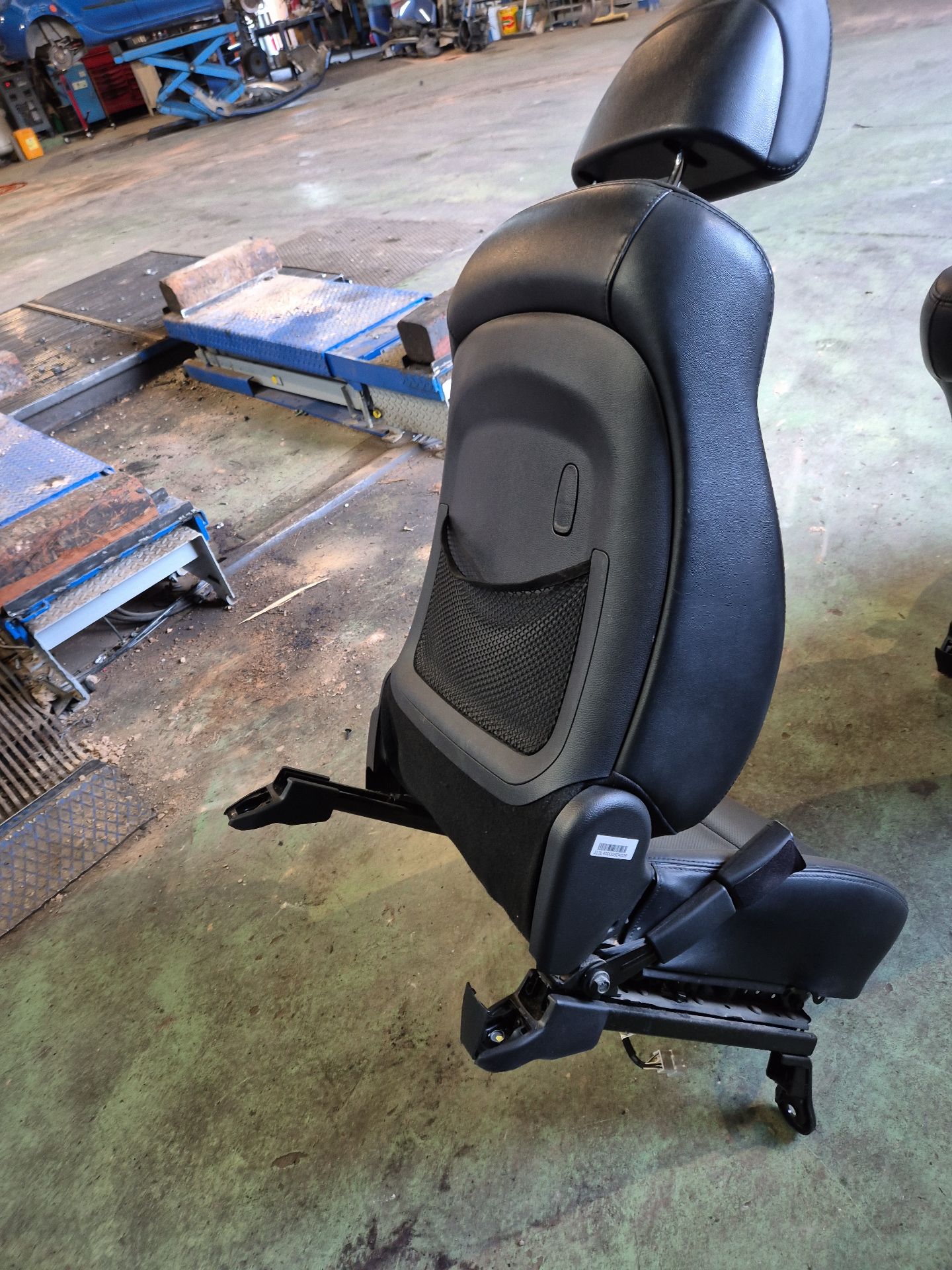 ASIENTO DELANTERO IZQUIERDO SSANGYONG KORANDO 