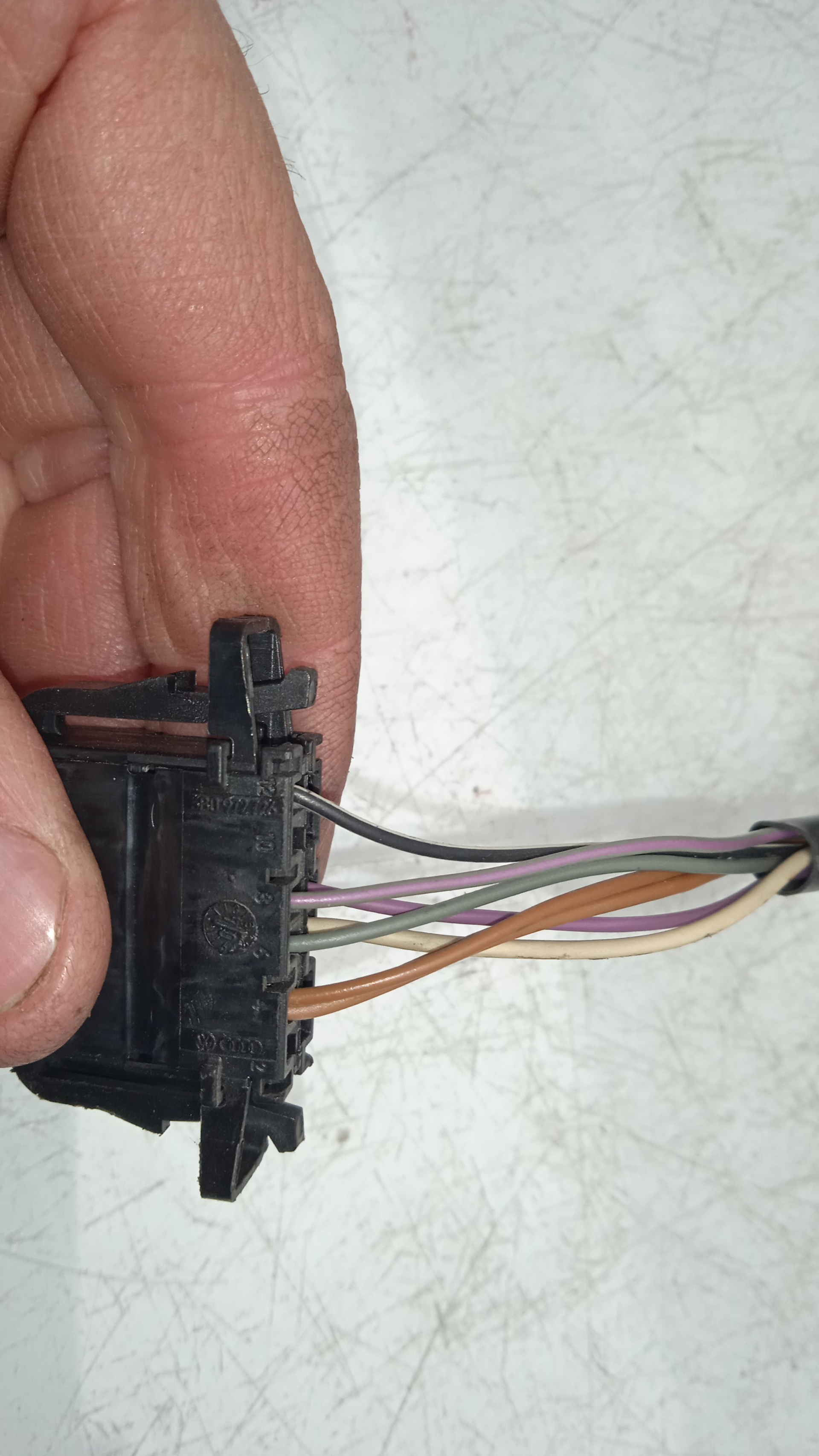 RETROVISOR DERECHO VOLKSWAGEN PASSAT AVF