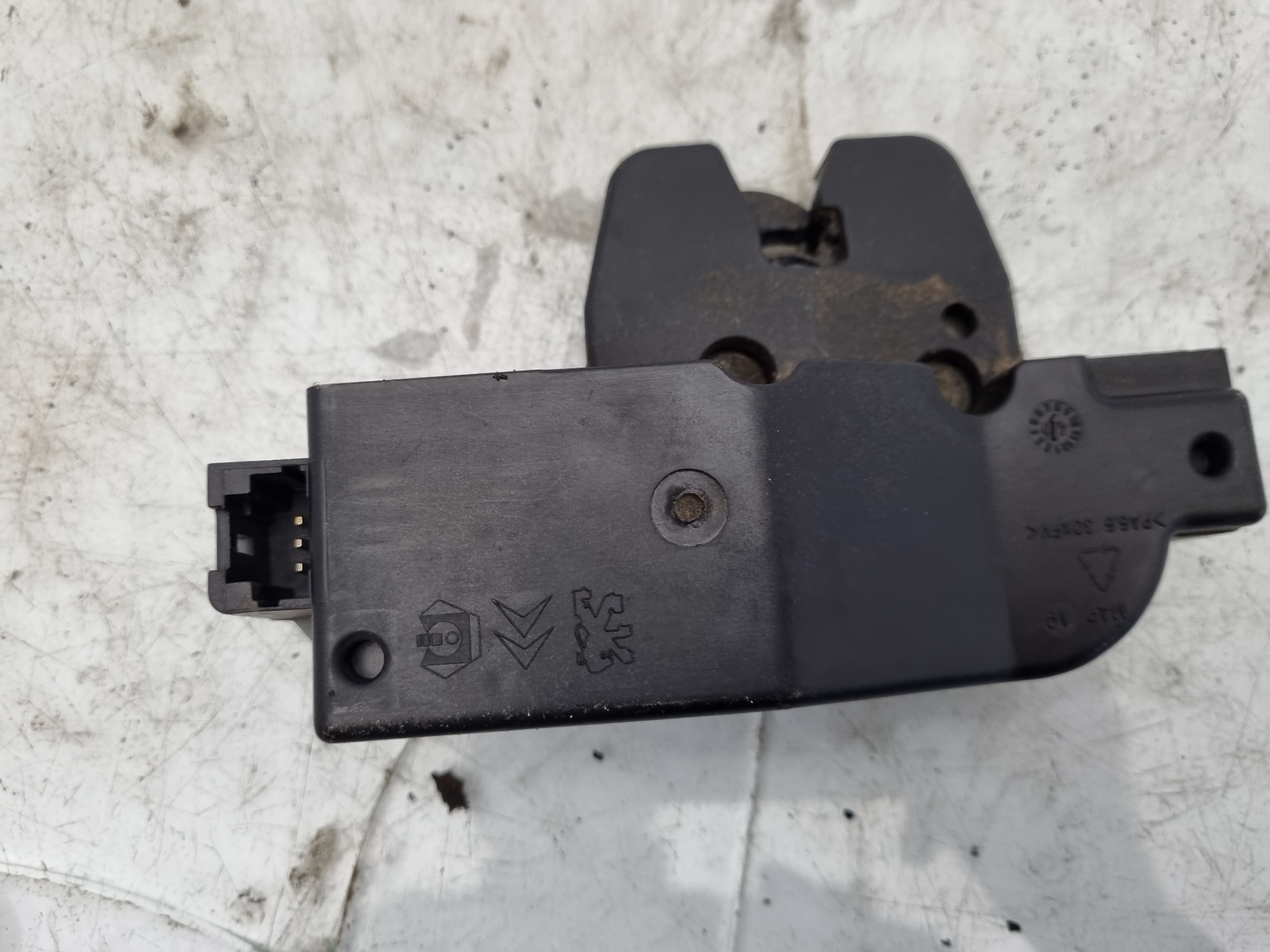 CERRADURA MALETERO / PORTON CITROEN XSARA NFU (TU5JP4)