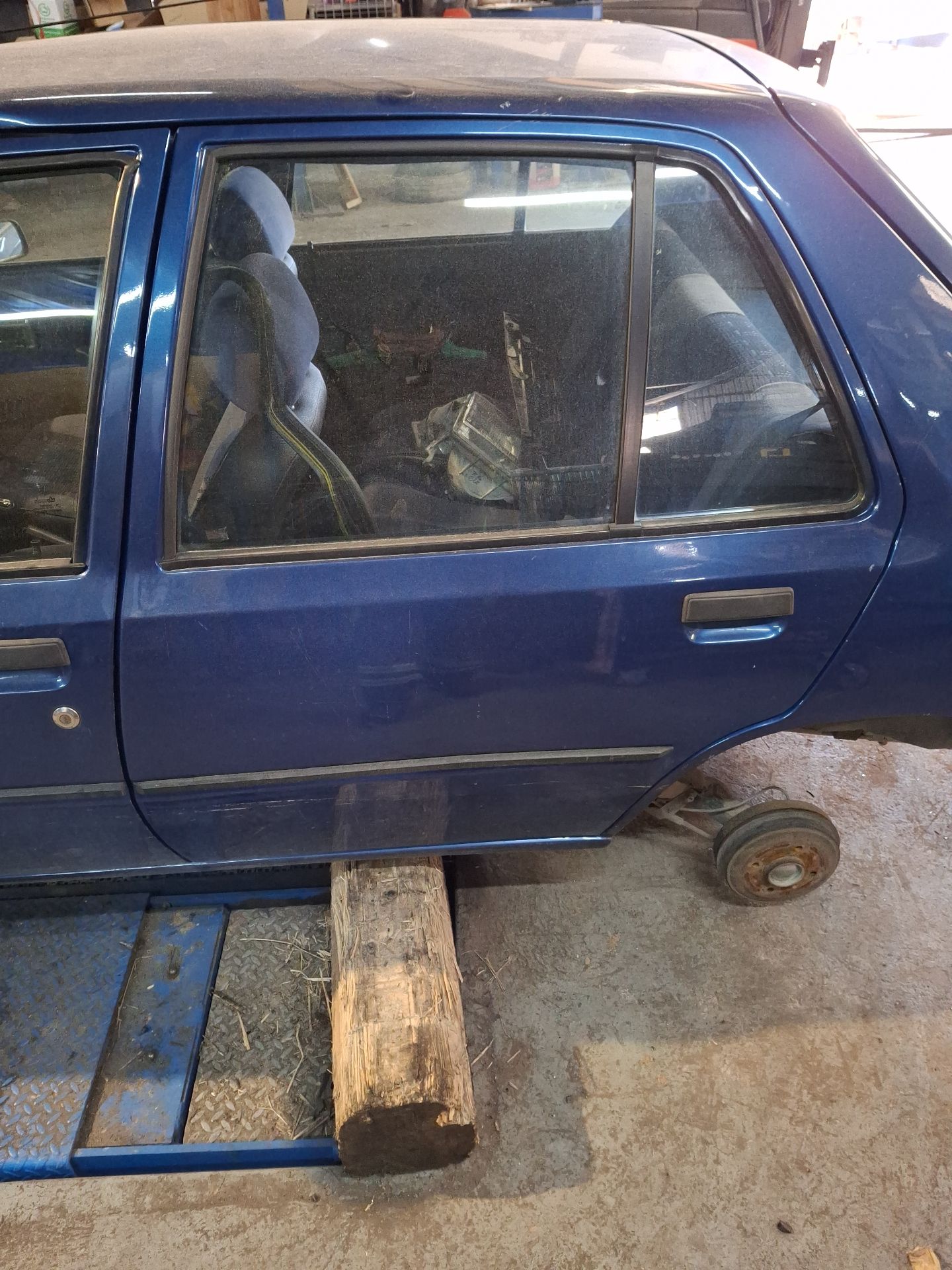  PEUGEOT 205 II (20A/C) 1.7 Diesel