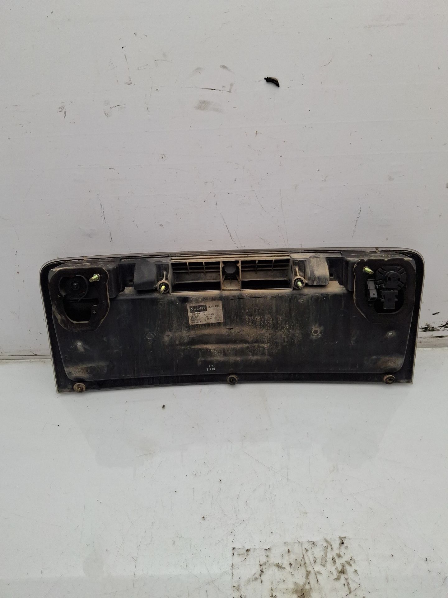 PILOTO TRASERO CENTRAL AUDI A6 