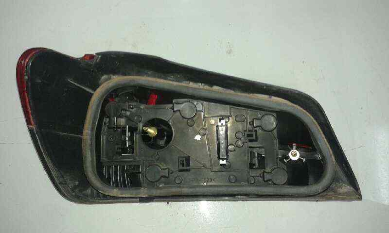 PILOTO TRASERO DERECHO PEUGEOT 306 RHY (DW10TD)