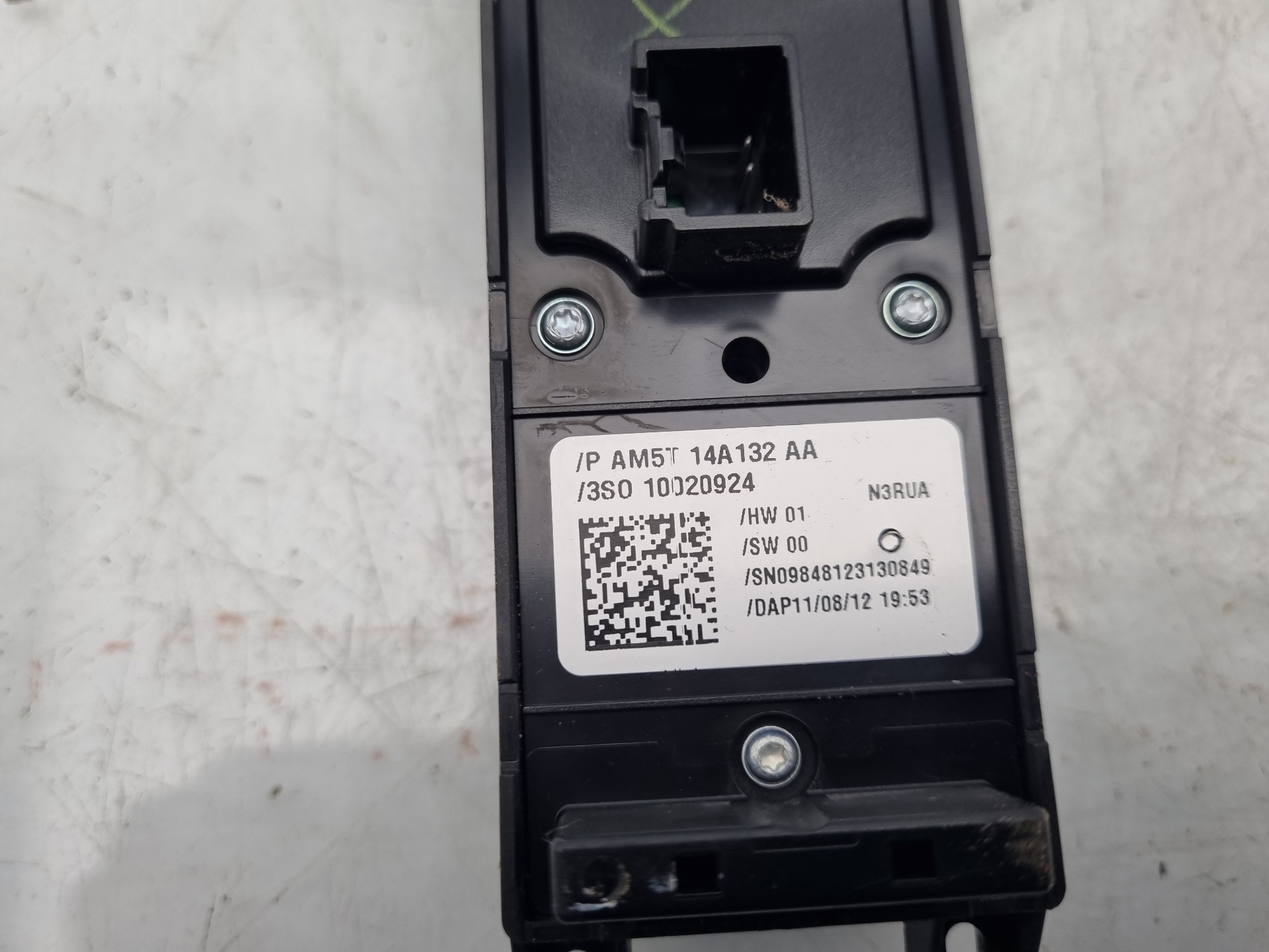 MANDO ELEVALUNAS DELANTERO IZQUIERDO FORD KUGA UFMA