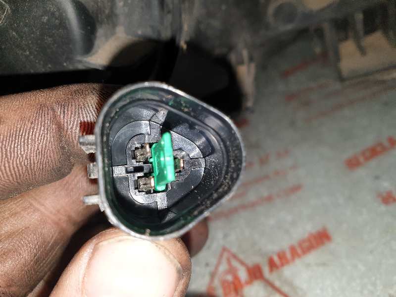 FARO IZQUIERDO HYUNDAI H-1 4CB