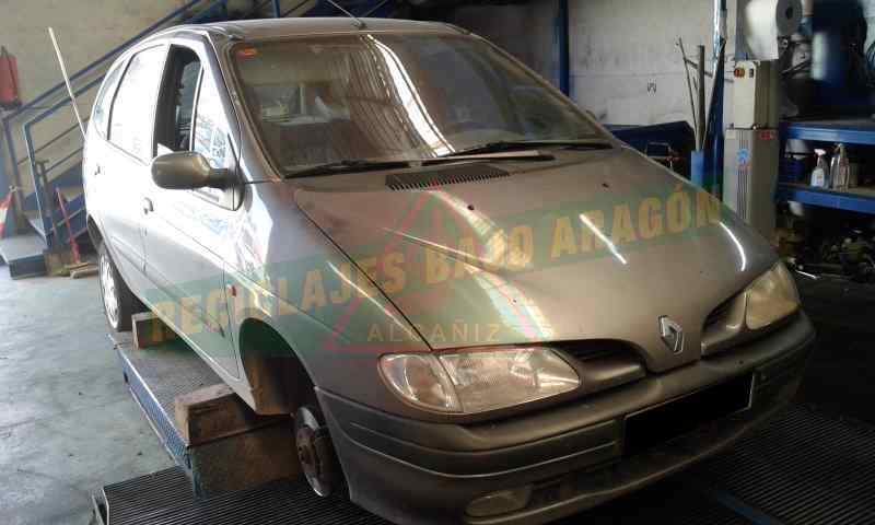 FARO IZQUIERDO RENAULT MEGANE F8Q