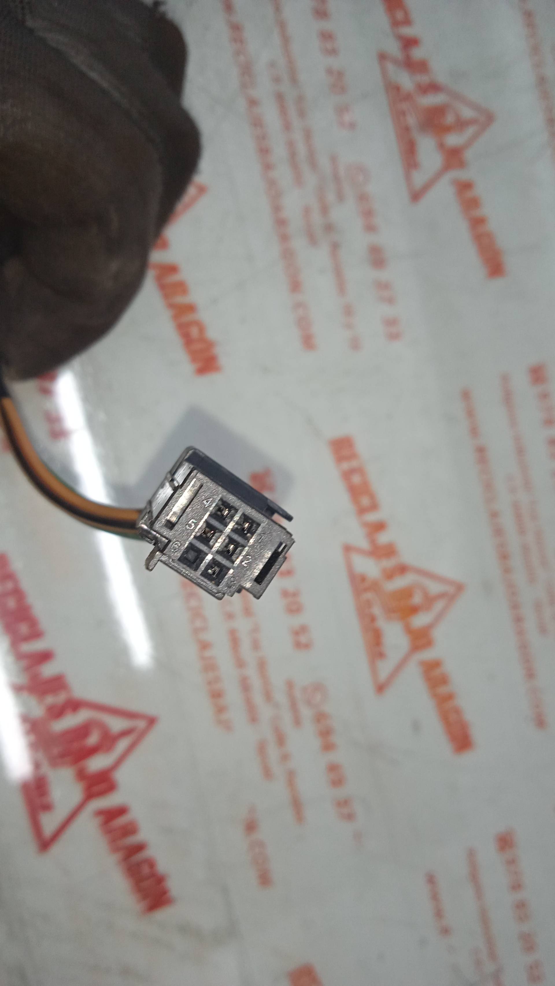 RETROVISOR IZQUIERDO CITROEN C3 8HZ