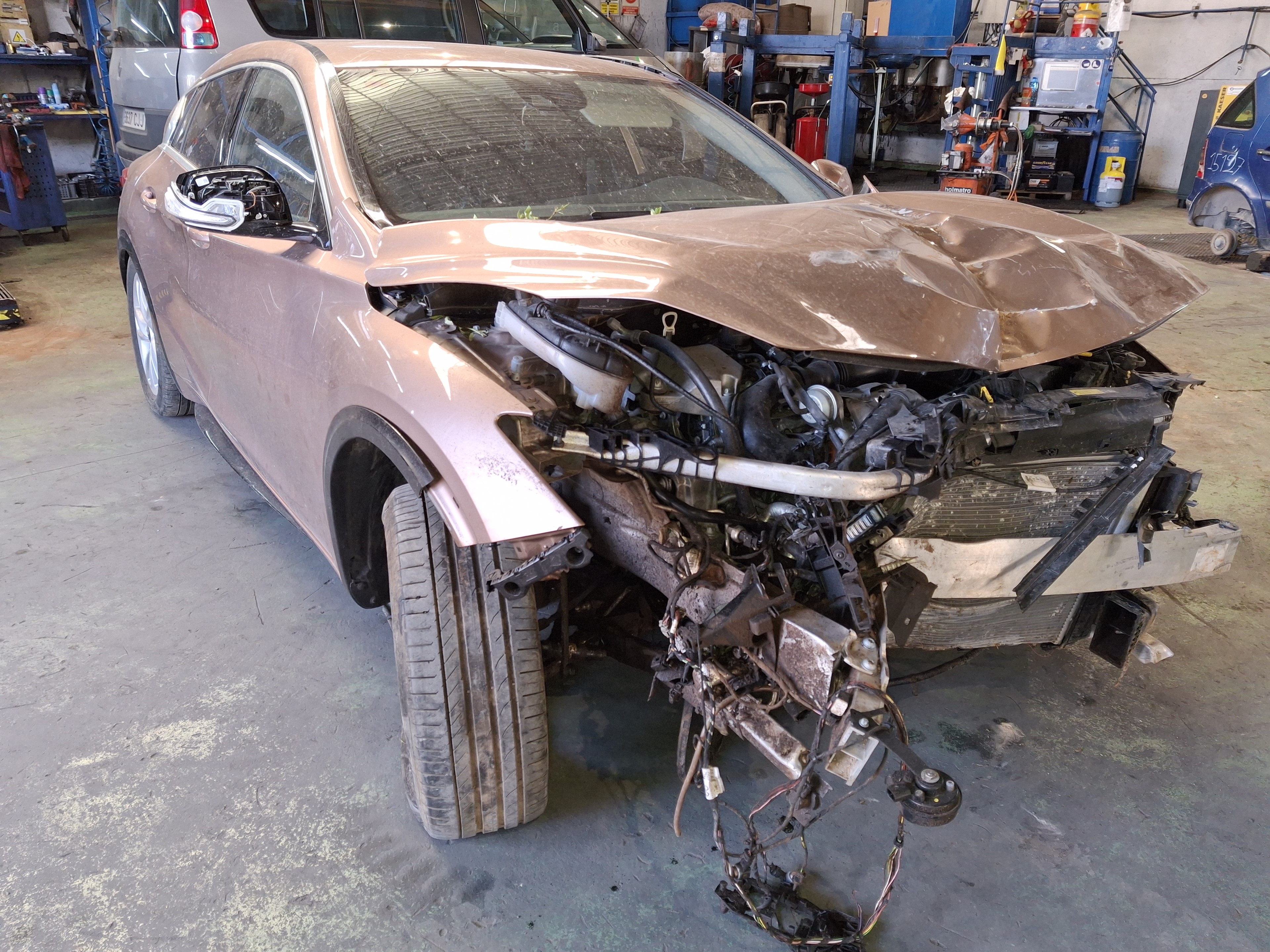 CAJA CAMBIOS INFINITI Q30 