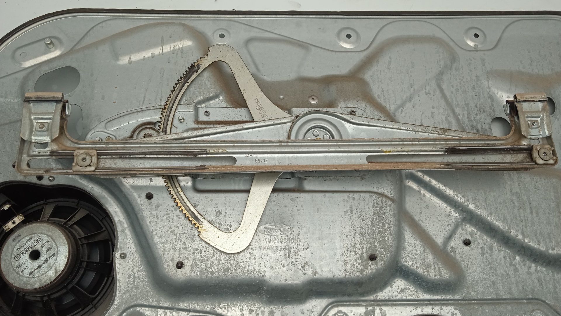 ELEVALUNAS DELANTERO IZQUIERDO FORD FOCUS G6DA