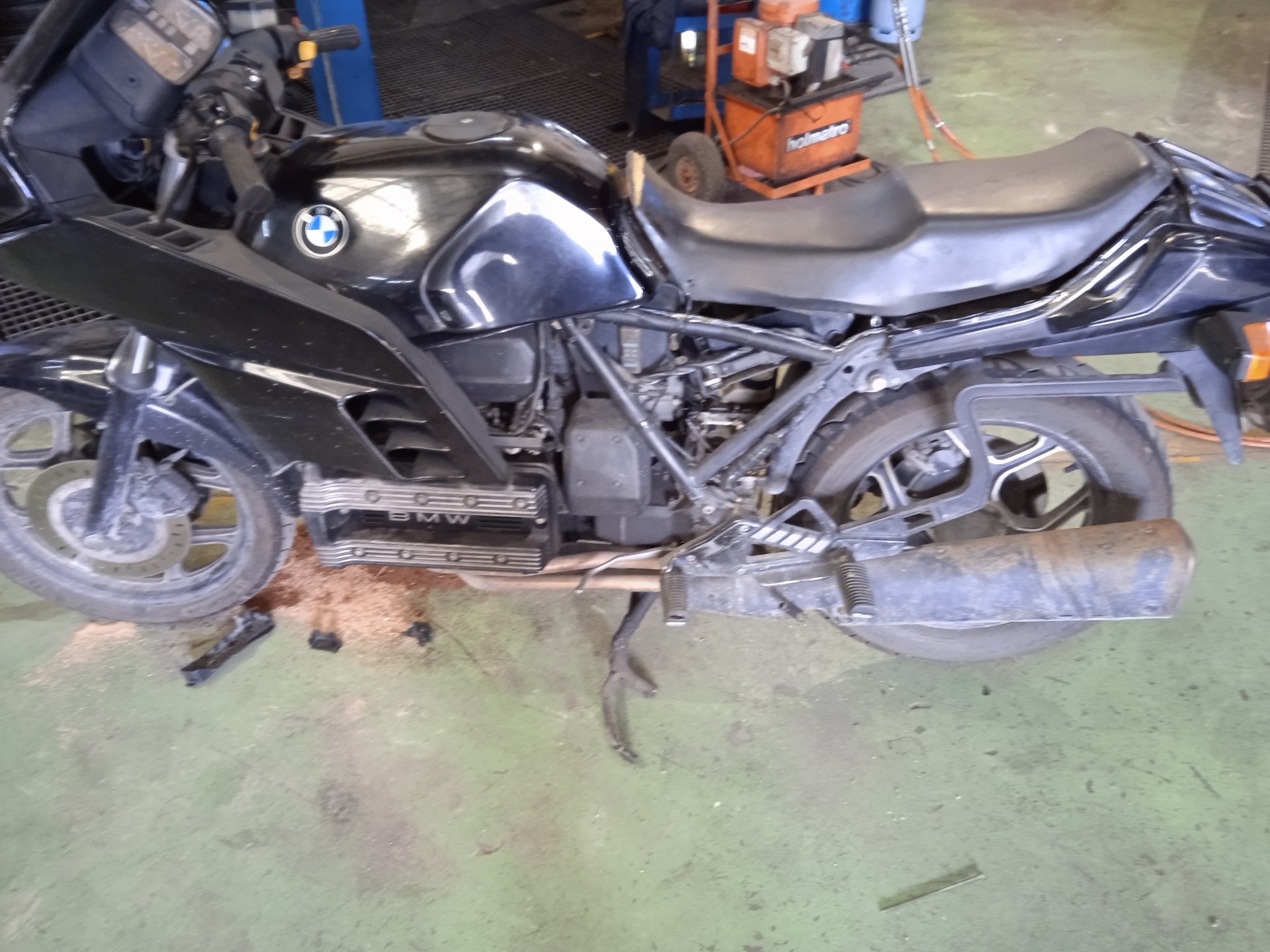 PINZA FRENO DELANTERA IZQUIERDA BMW K 