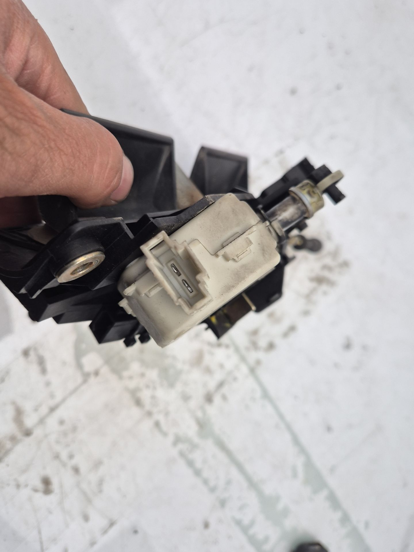 MANETA EXTERIOR PORTON AUDI A6 