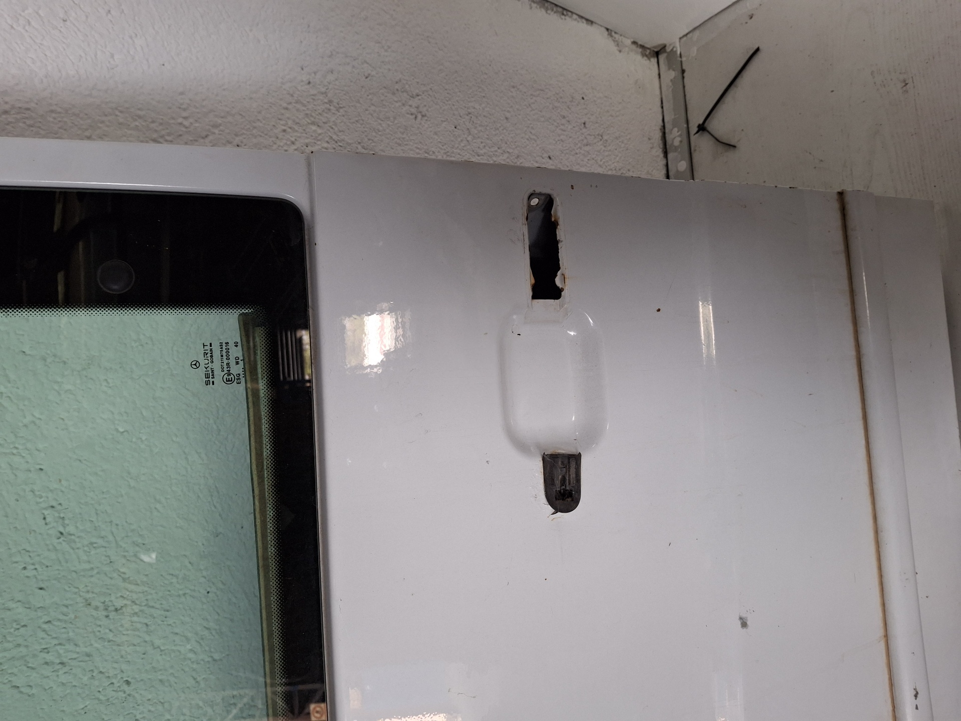 PUERTA LATERAL CORREDERA DERECHA MERCEDES-BENZ VIT 611980