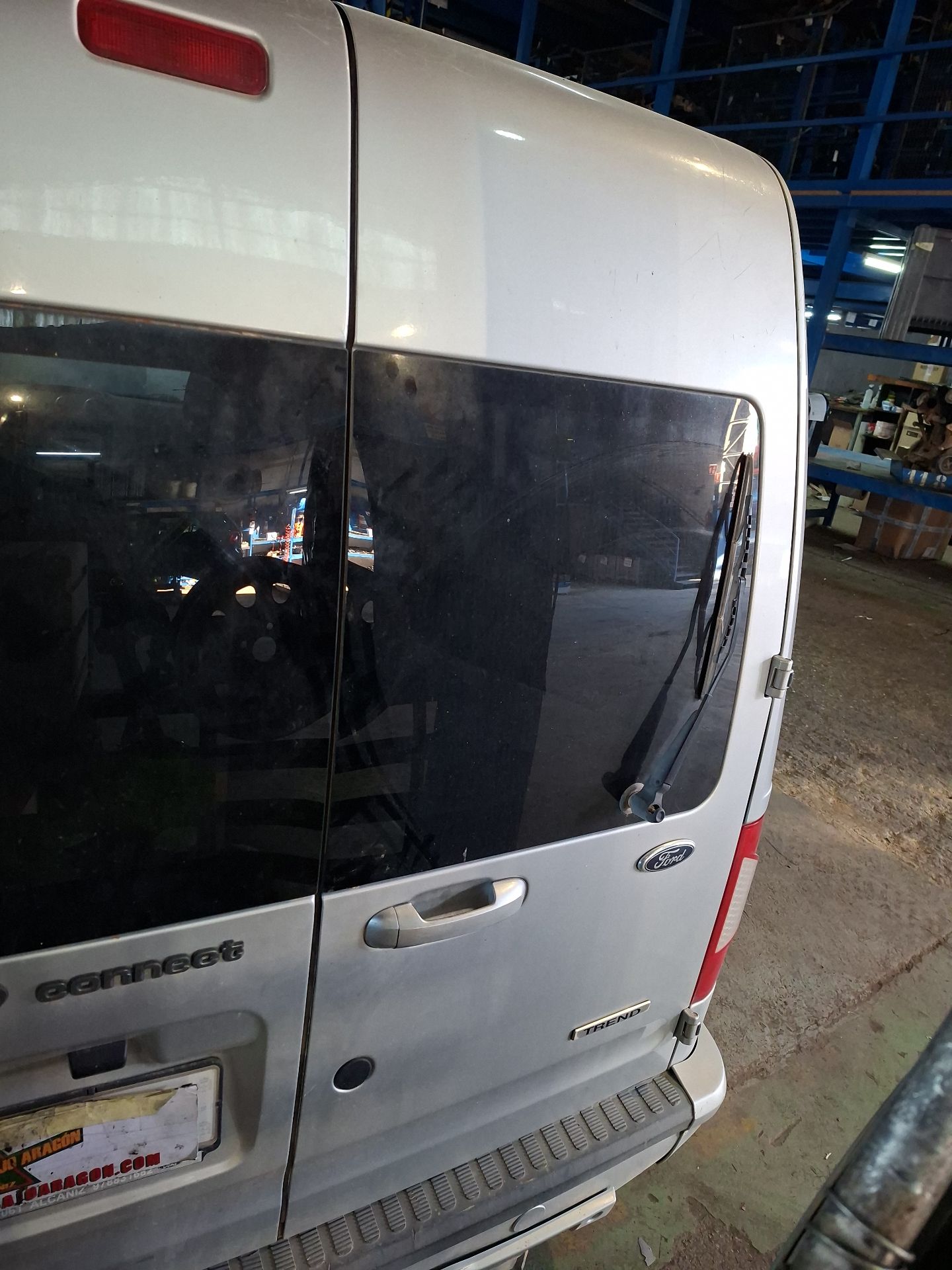 PORTON TRASERO DERECHO FORD TRANSIT 