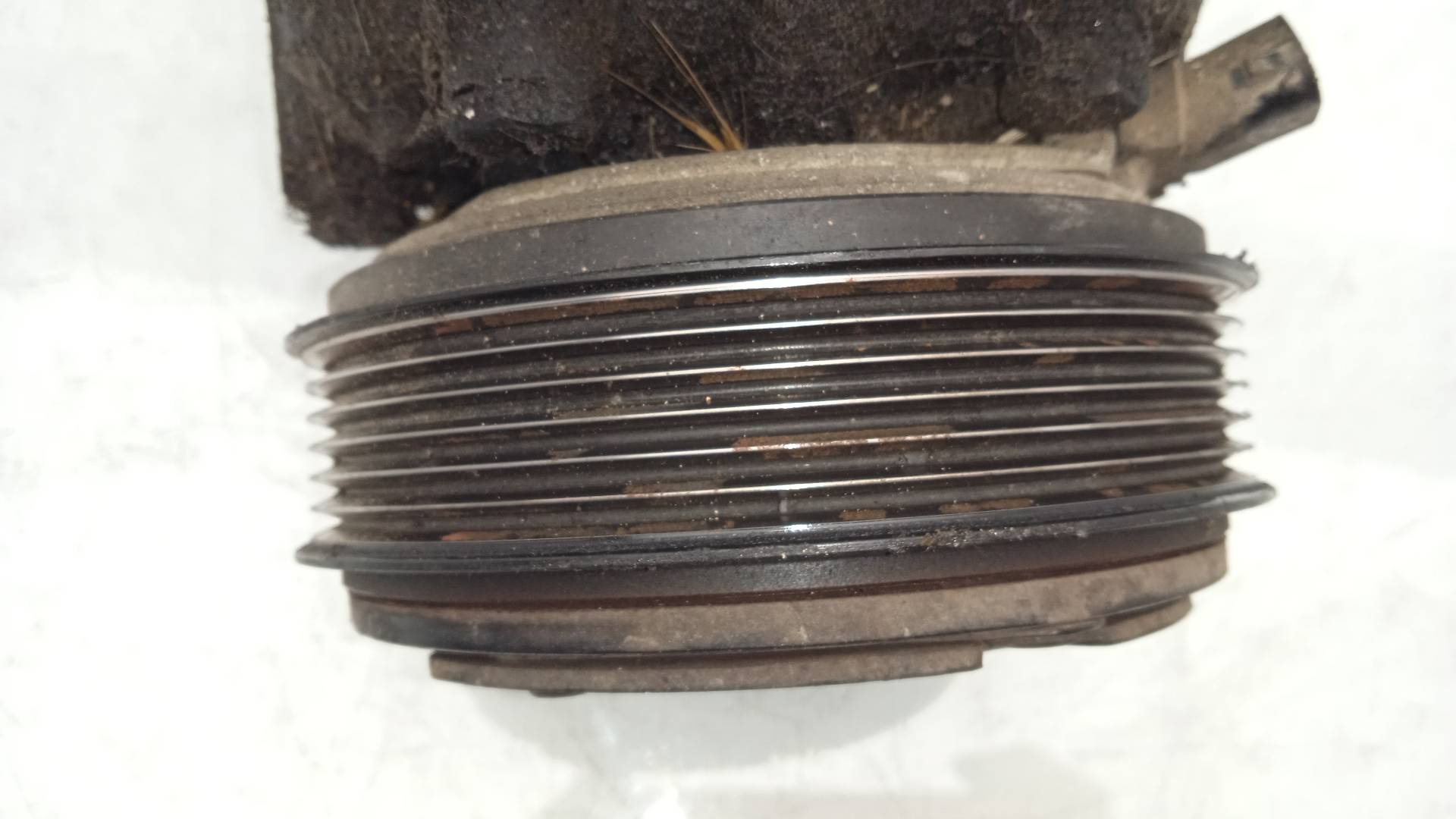 COMPRESOR AIRE ACONDICIONADO RENAULT TRAFIC F9Q U7