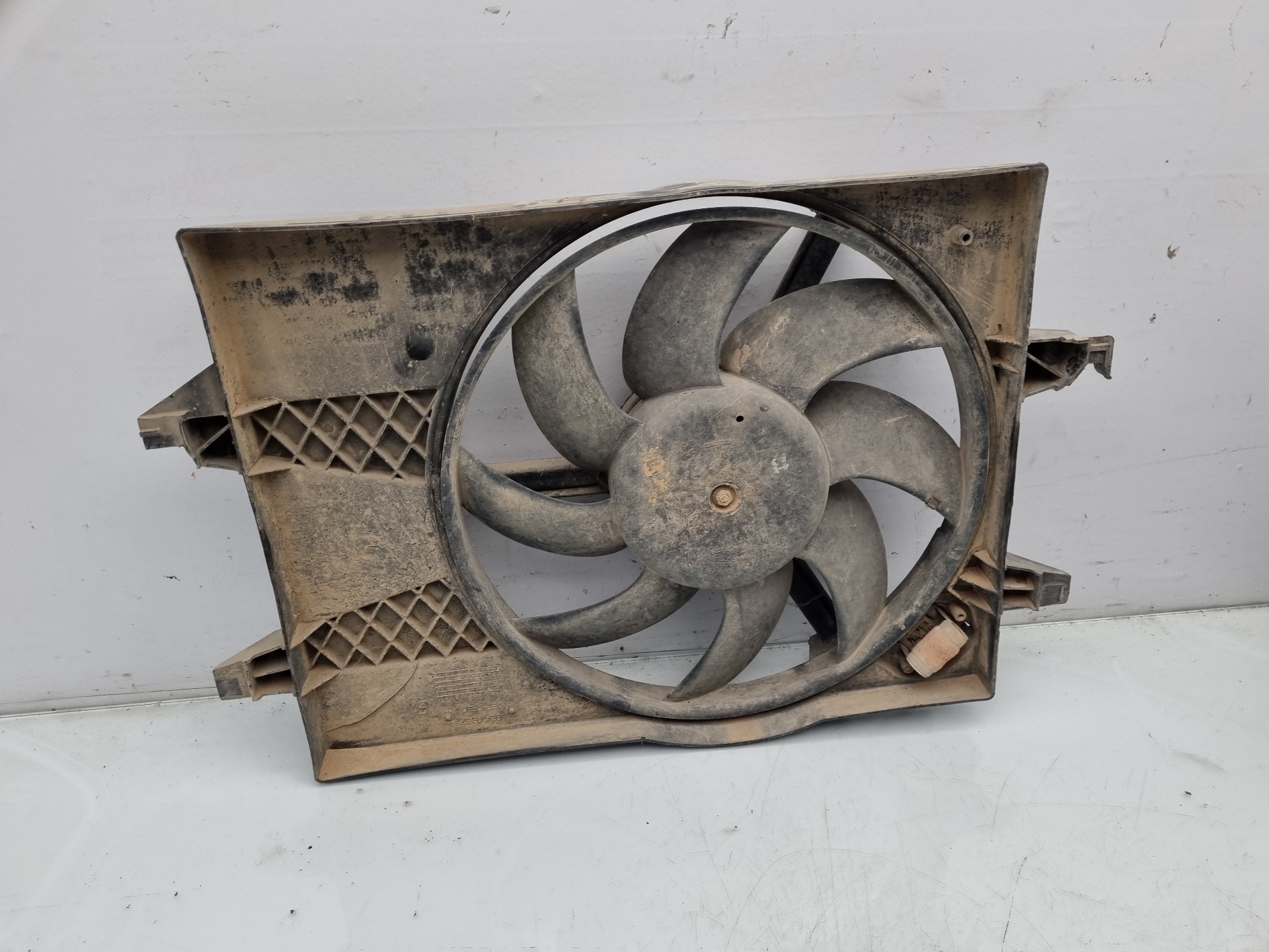 ELECTROVENTILADOR FORD FUSION F6JA