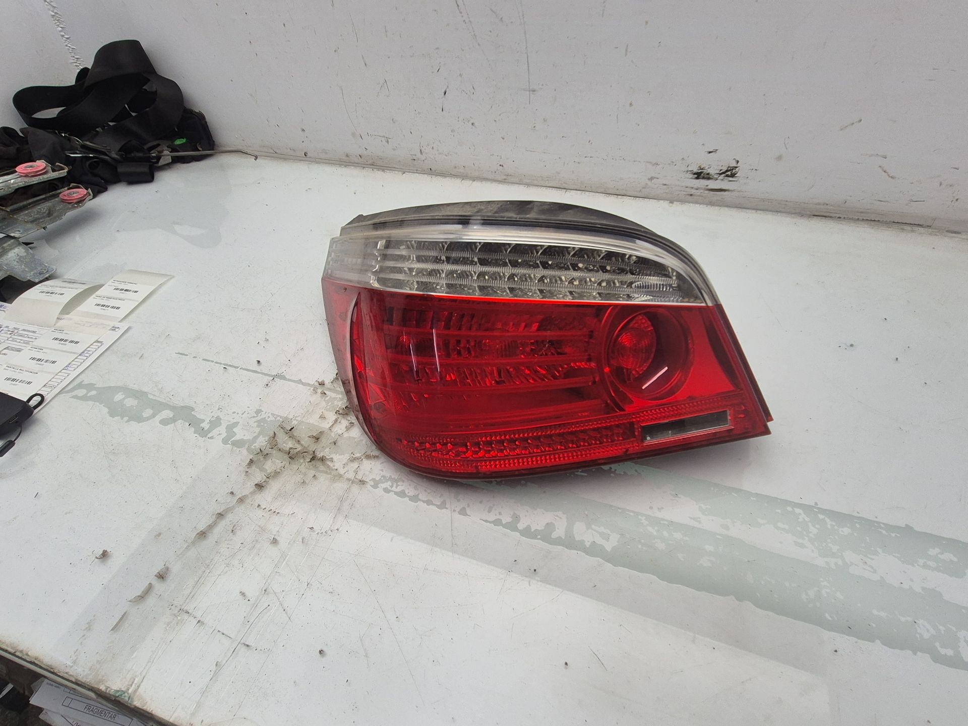 PILOTO TRASERO IZQUIERDO BMW 5 