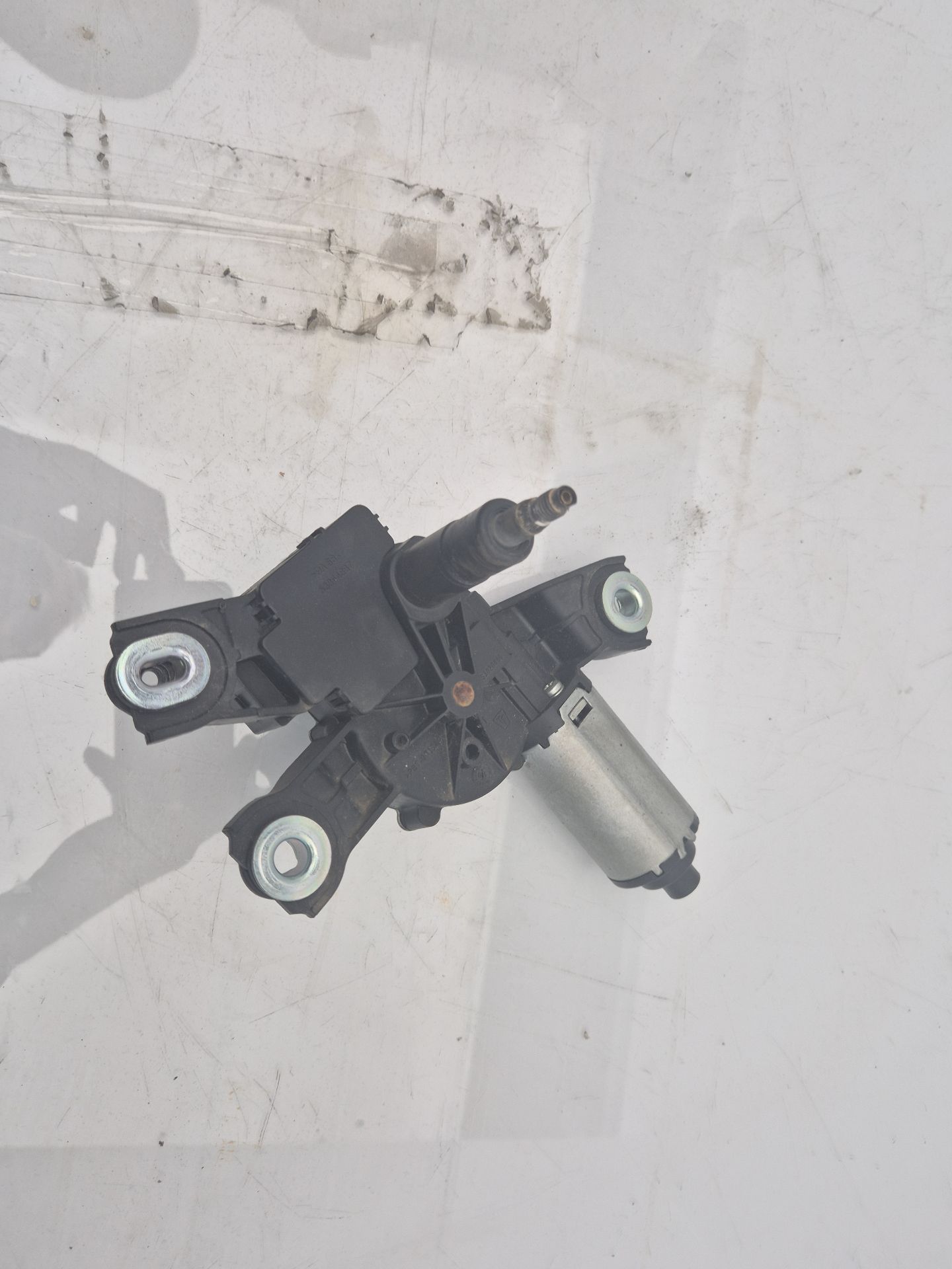 CERRADURA MALETERO / PORTON VOLKSWAGEN PASSAT 